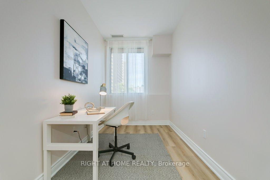Photo 18 of Unit 402, 10 Gateway Boulevard, Toronto, Flemingdon Park — HOMEH