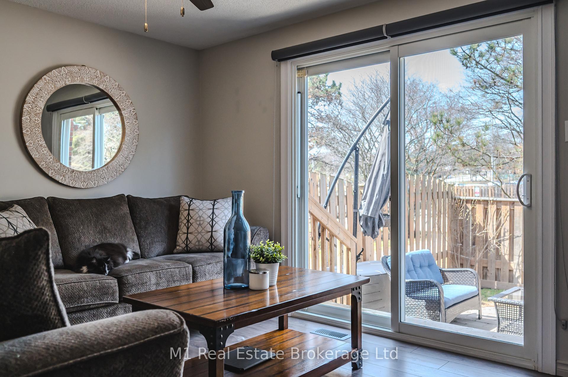 Photo 6 of Unit 8, 129 Victoria Road N, Guelph, Grange Road — HOMEH