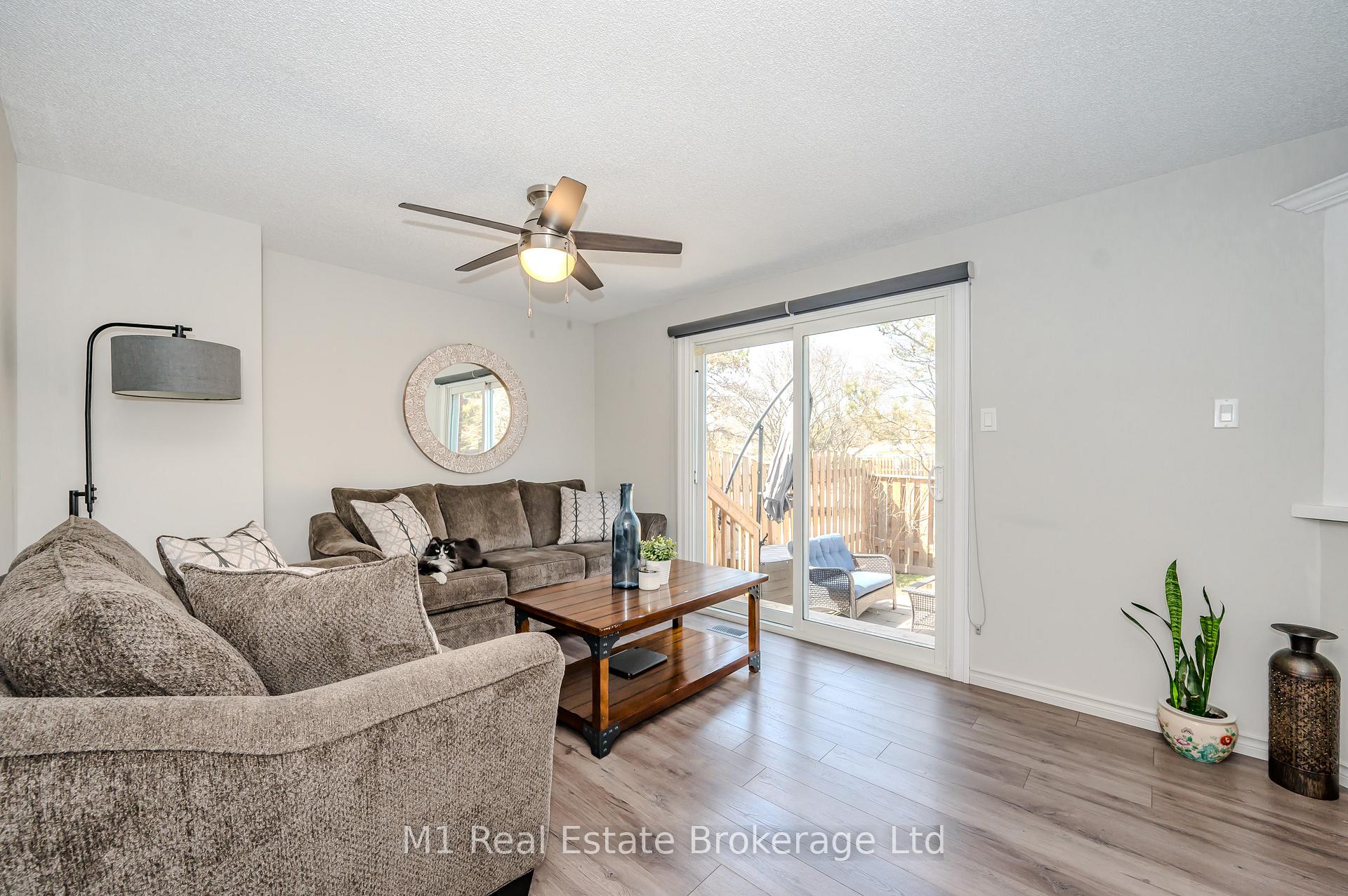 Photo 7 of Unit 8, 129 Victoria Road N, Guelph, Grange Road — HOMEH