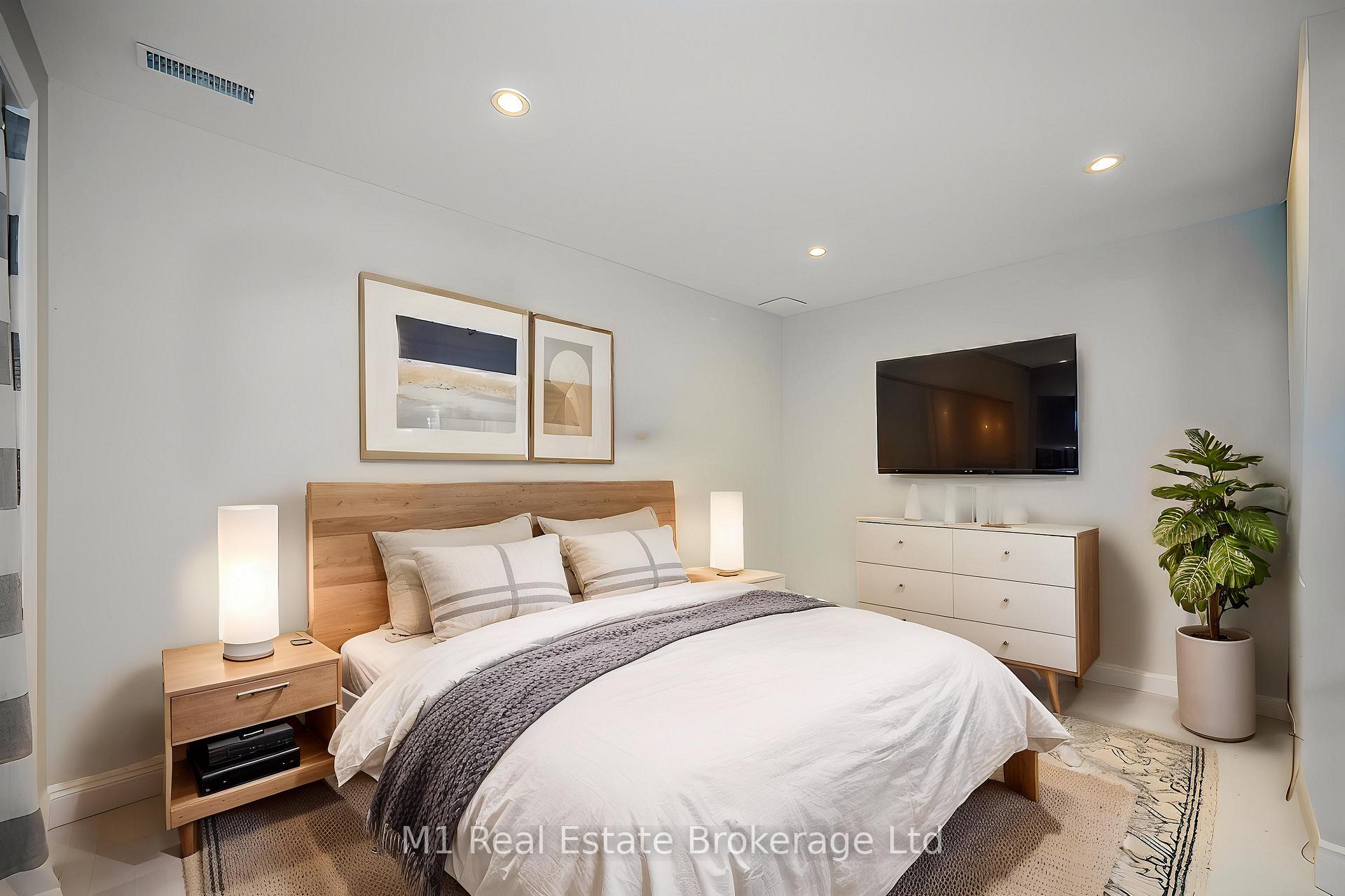 Photo 37 of Unit 8, 129 Victoria Road N, Guelph, Grange Road — HOMEH