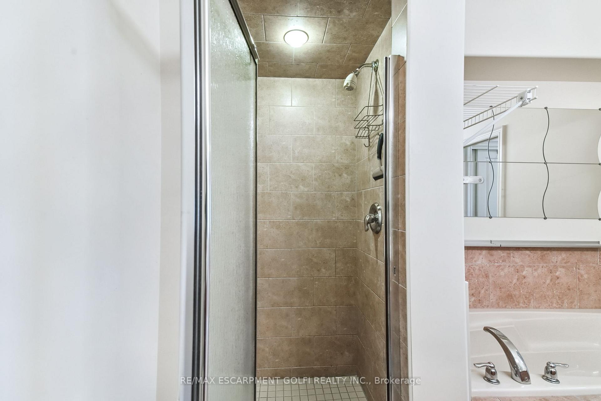 Photo 21 of Unit 16, 35 Scullers Way, St. Catharines, Martindale Pond — HOMEH