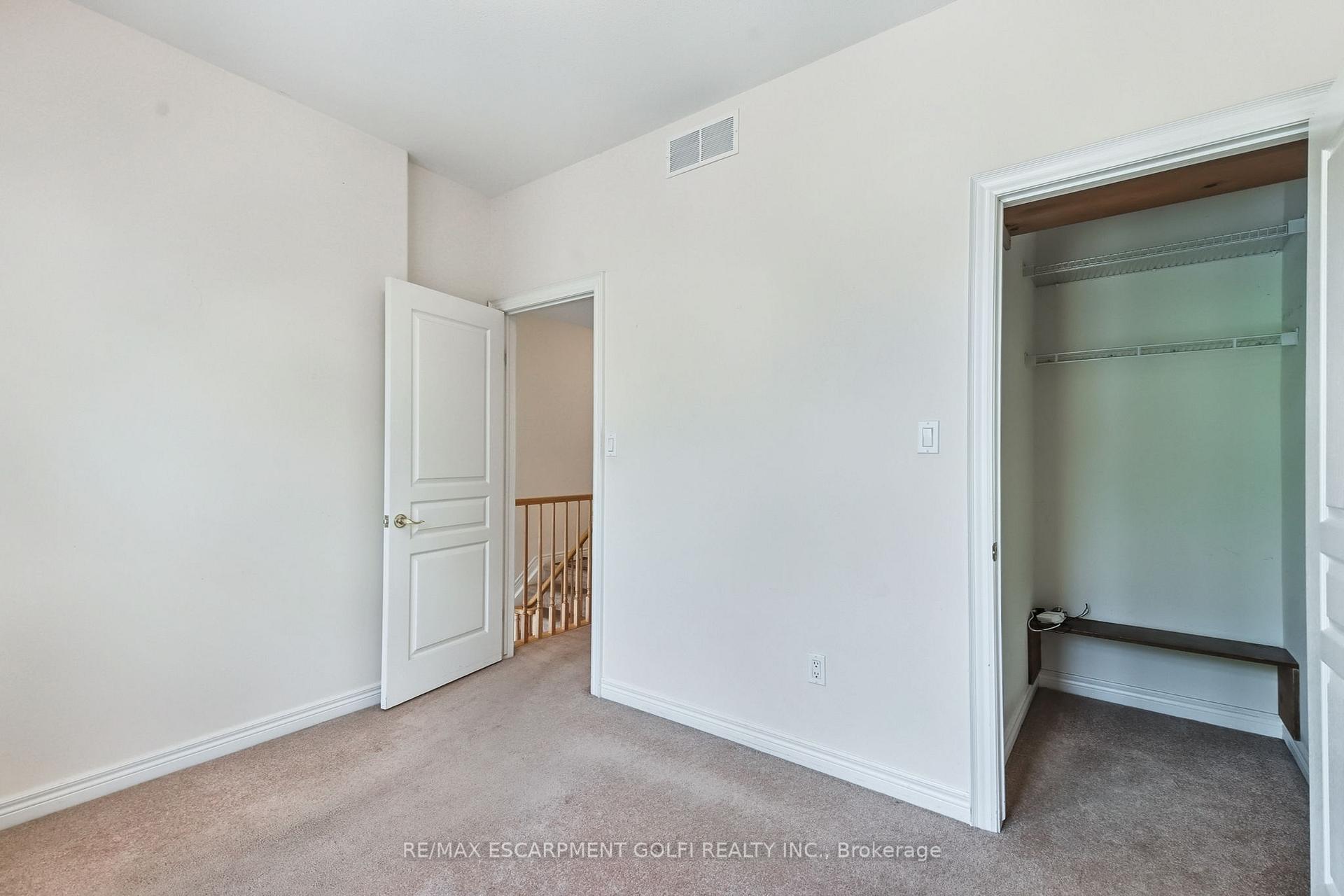Photo 24 of Unit 16, 35 Scullers Way, St. Catharines, Martindale Pond — HOMEH