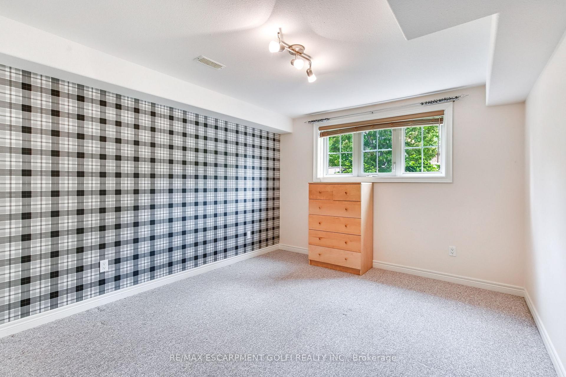 Photo 26 of Unit 16, 35 Scullers Way, St. Catharines, Martindale Pond — HOMEH
