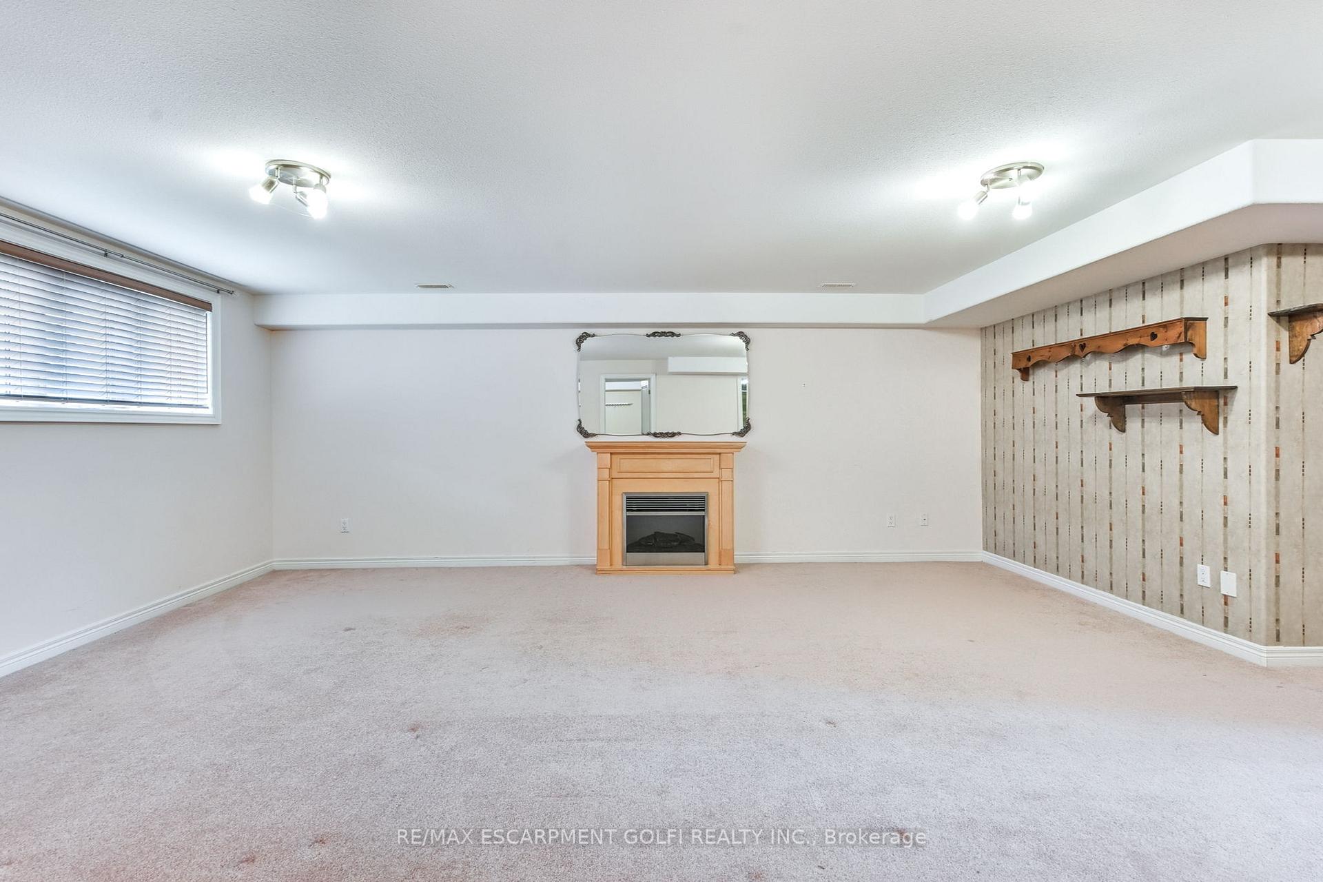 Photo 31 of Unit 16, 35 Scullers Way, St. Catharines, Martindale Pond — HOMEH