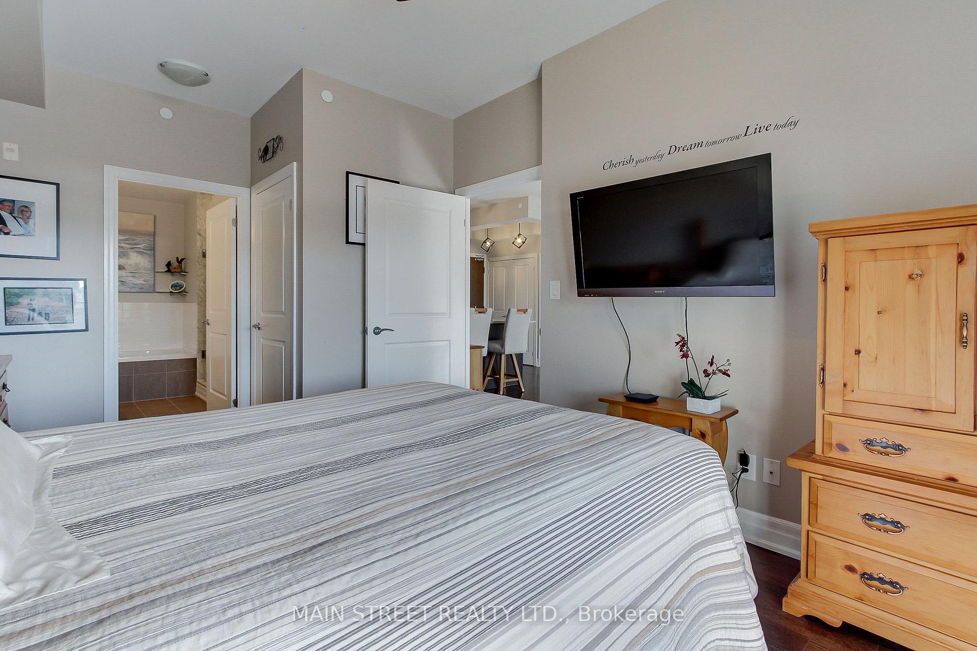 Photo 20 of Unit 220, 111 Civic Square Gate, Aurora, Bayview Wellington — HOMEH