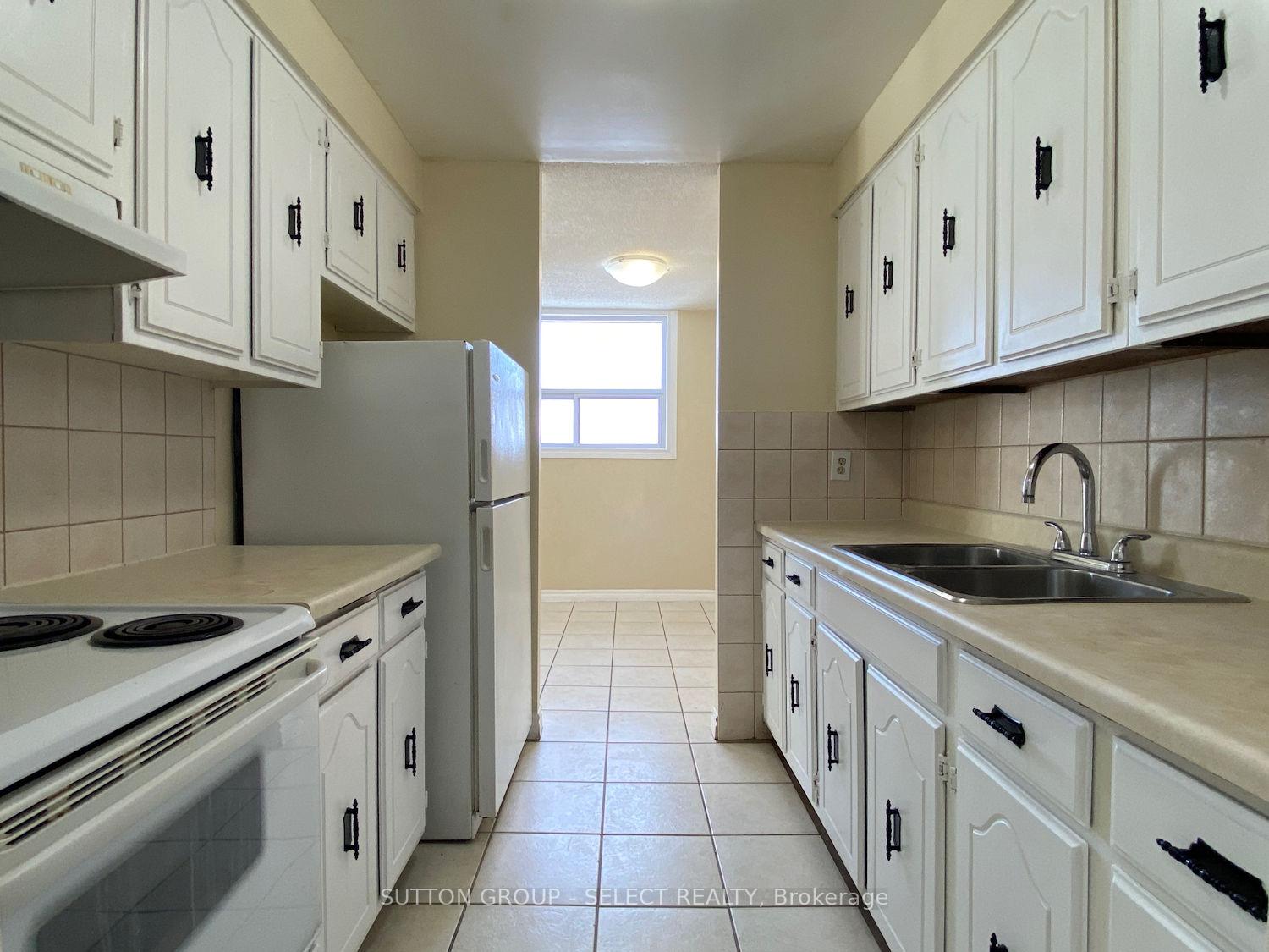 Photo 3 of Unit 504, 185 Kehl Street, Kitchener — HOMEH