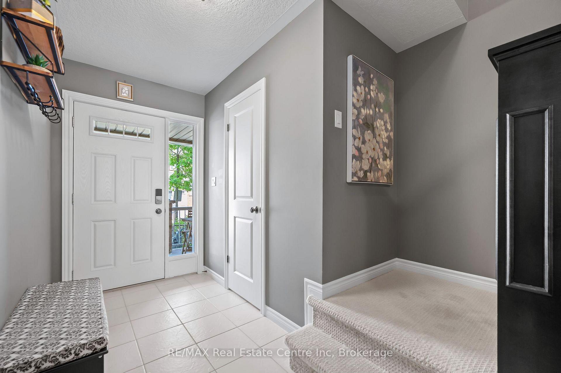 Photo 3 of Unit 46, 167 Arkell Road, Guelph, Pineridge/Westminster Woods — HOMEH