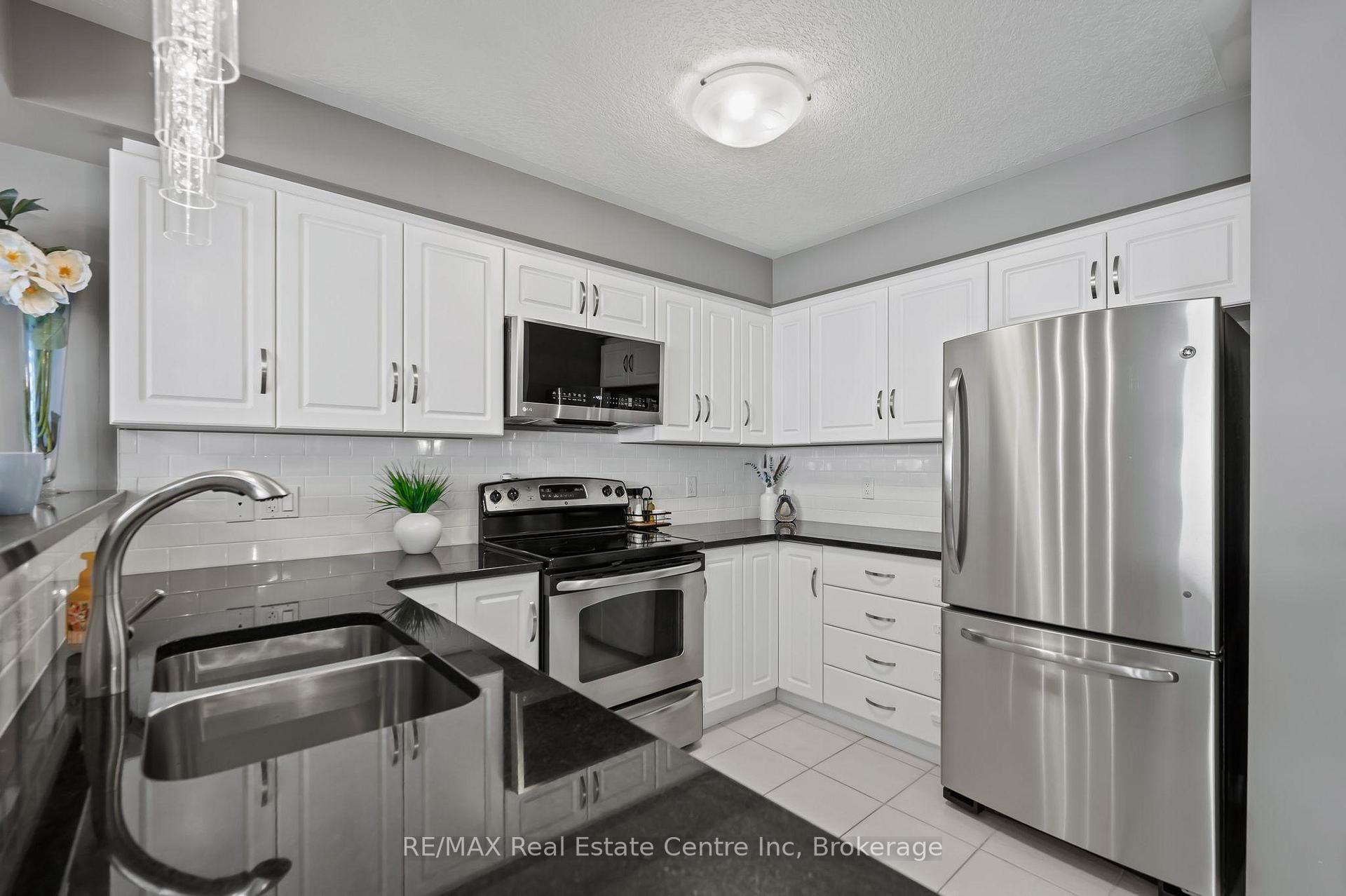 Photo 5 of Unit 46, 167 Arkell Road, Guelph, Pineridge/Westminster Woods — HOMEH