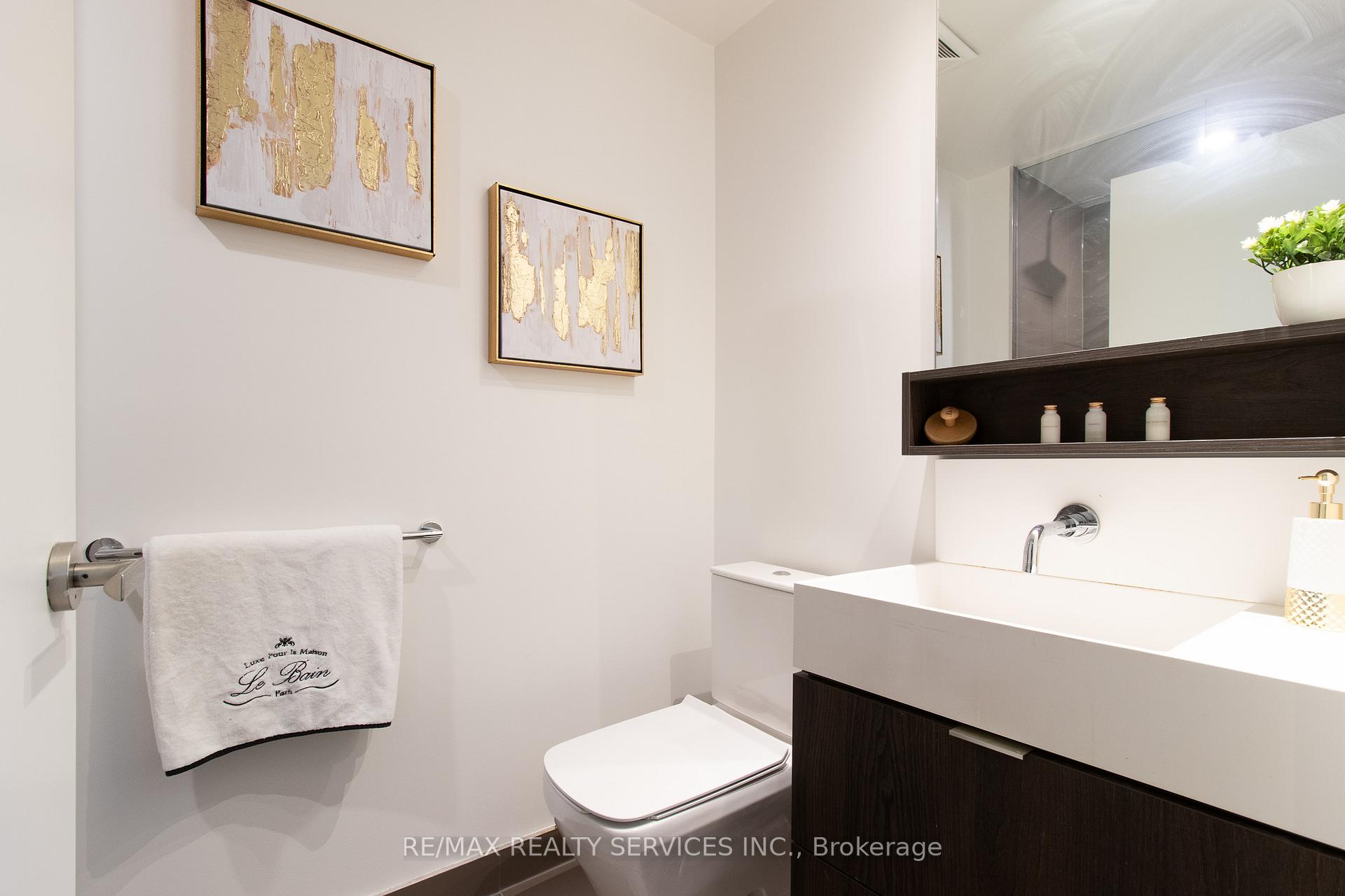 Photo 2 of Unit 1009, 5 Soudan Avenue, Toronto, Mount Pleasant West — HOMEH