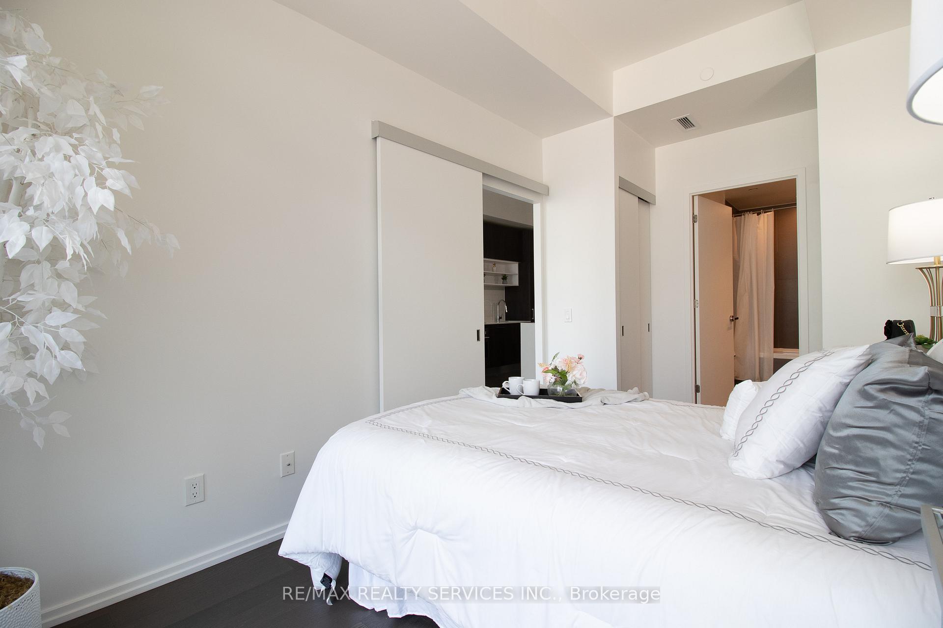 Photo 18 of Unit 1009, 5 Soudan Avenue, Toronto, Mount Pleasant West — HOMEH