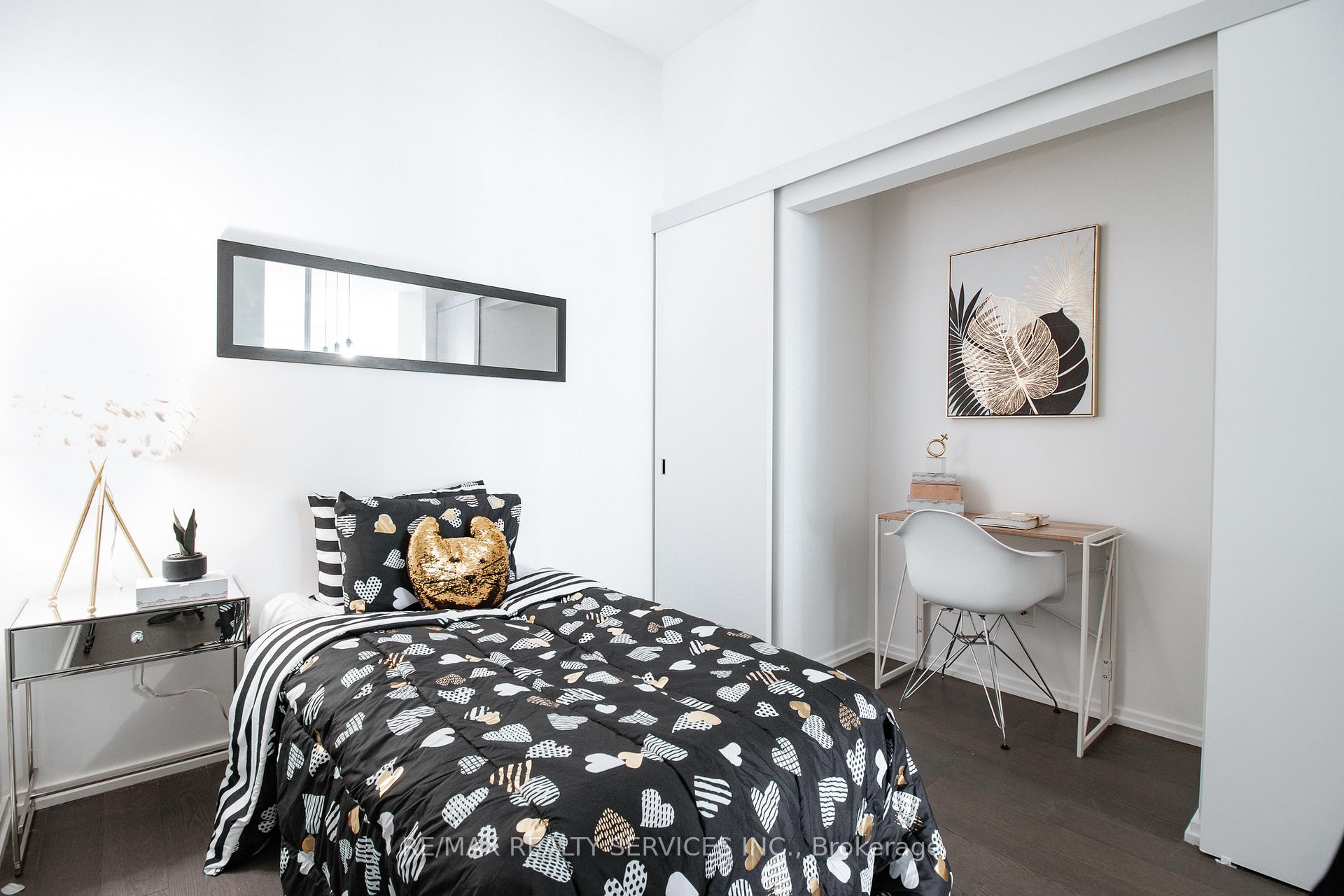 Photo 15 of Unit 1009, 5 Soudan Avenue, Toronto, Mount Pleasant West — HOMEH
