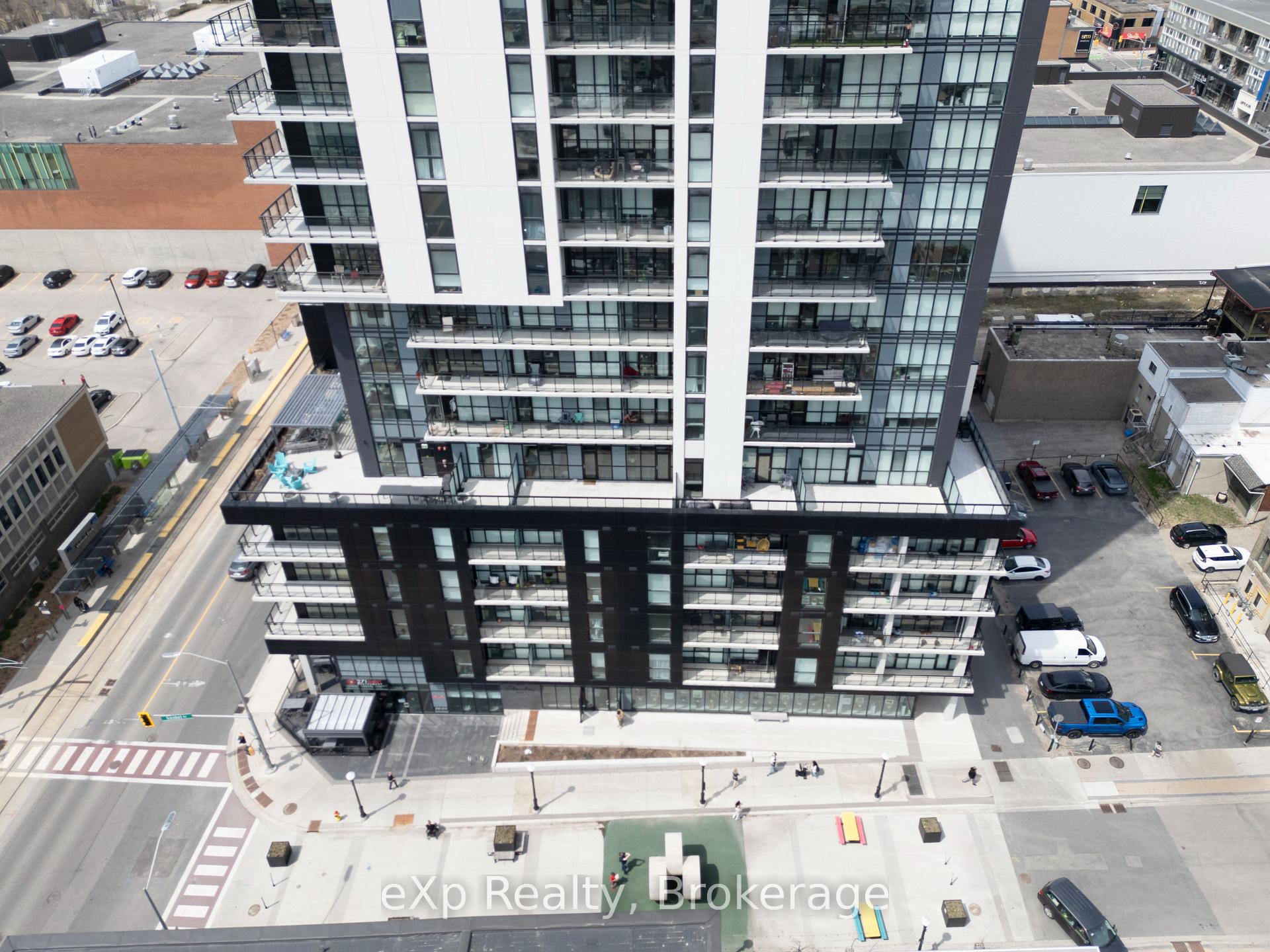 Photo 6 of Unit 1703, 60 Charles Street W, Kitchener — HOMEH