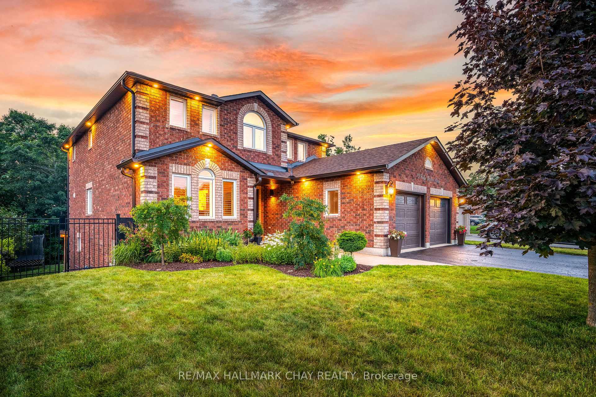 Photo 4 of 32 Holly Meadow Road, Barrie, Holly — HOMEH