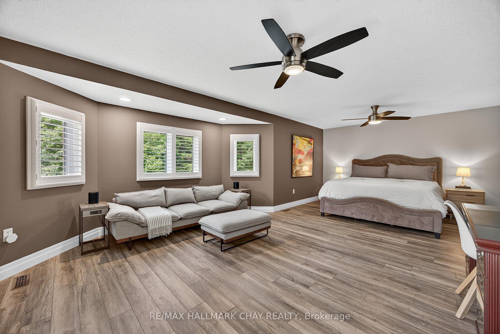 Photo 20 of 32 Holly Meadow Road, Barrie, Holly — HOMEH