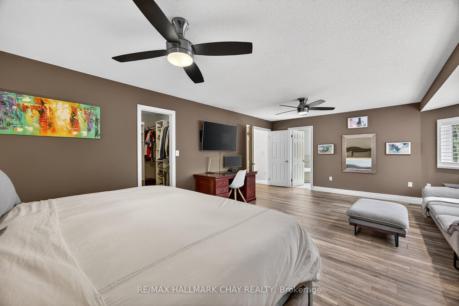 Photo 21 of 32 Holly Meadow Road, Barrie, Holly — HOMEH