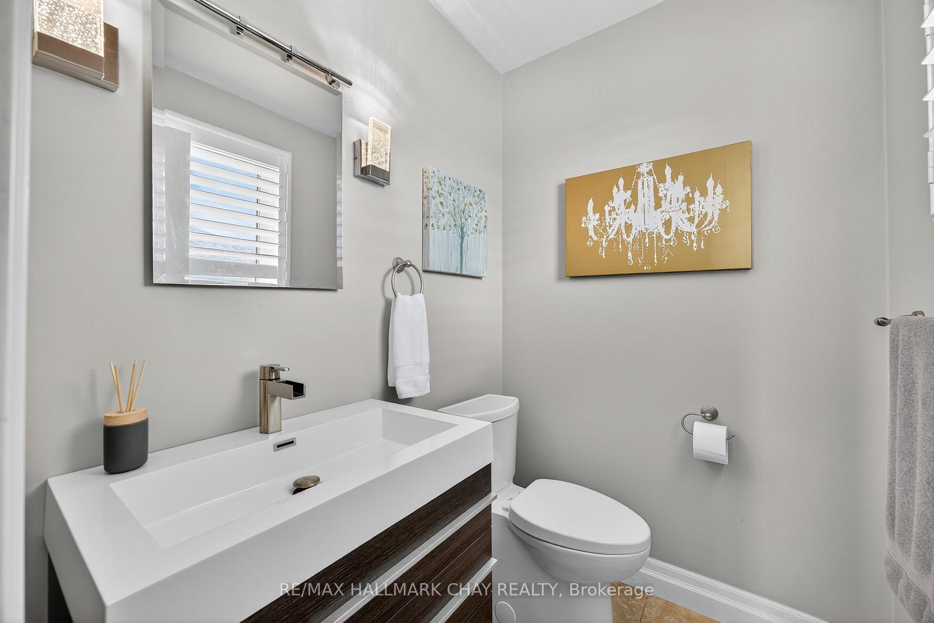 Photo 26 of 32 Holly Meadow Road, Barrie, Holly — HOMEH
