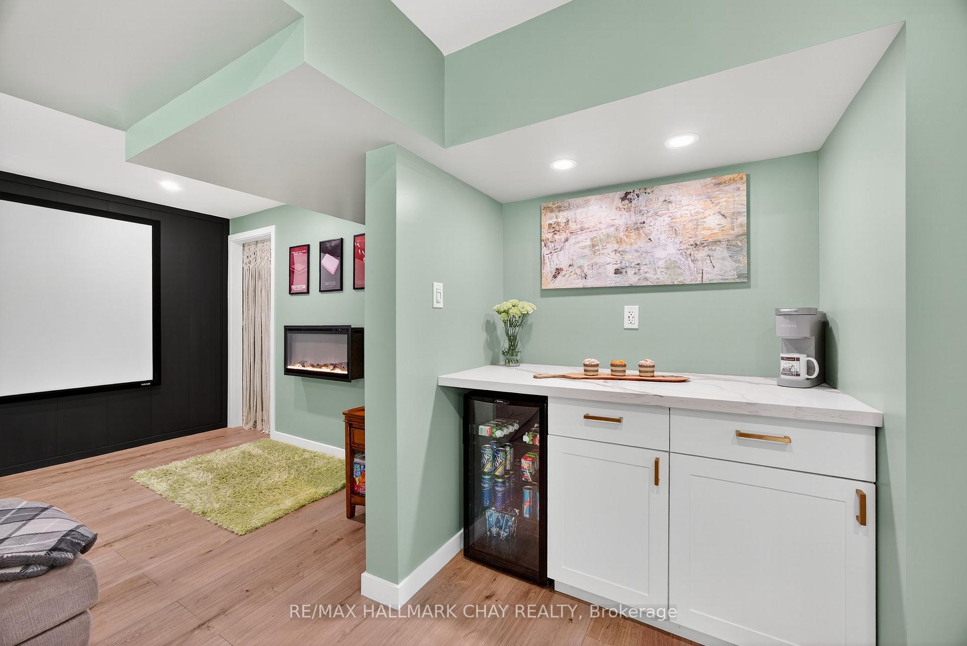 Photo 31 of 32 Holly Meadow Road, Barrie, Holly — HOMEH