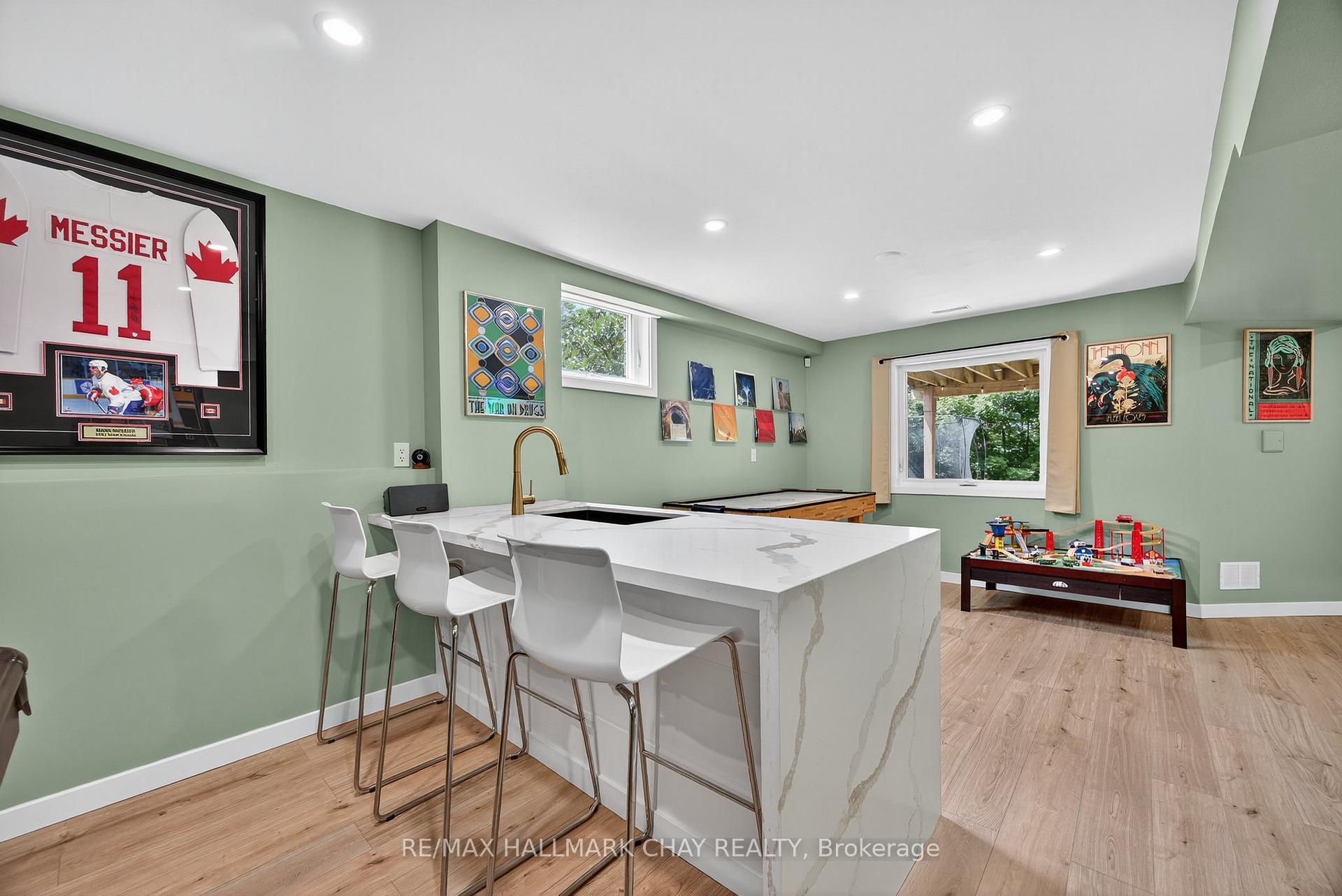 Photo 35 of 32 Holly Meadow Road, Barrie, Holly — HOMEH