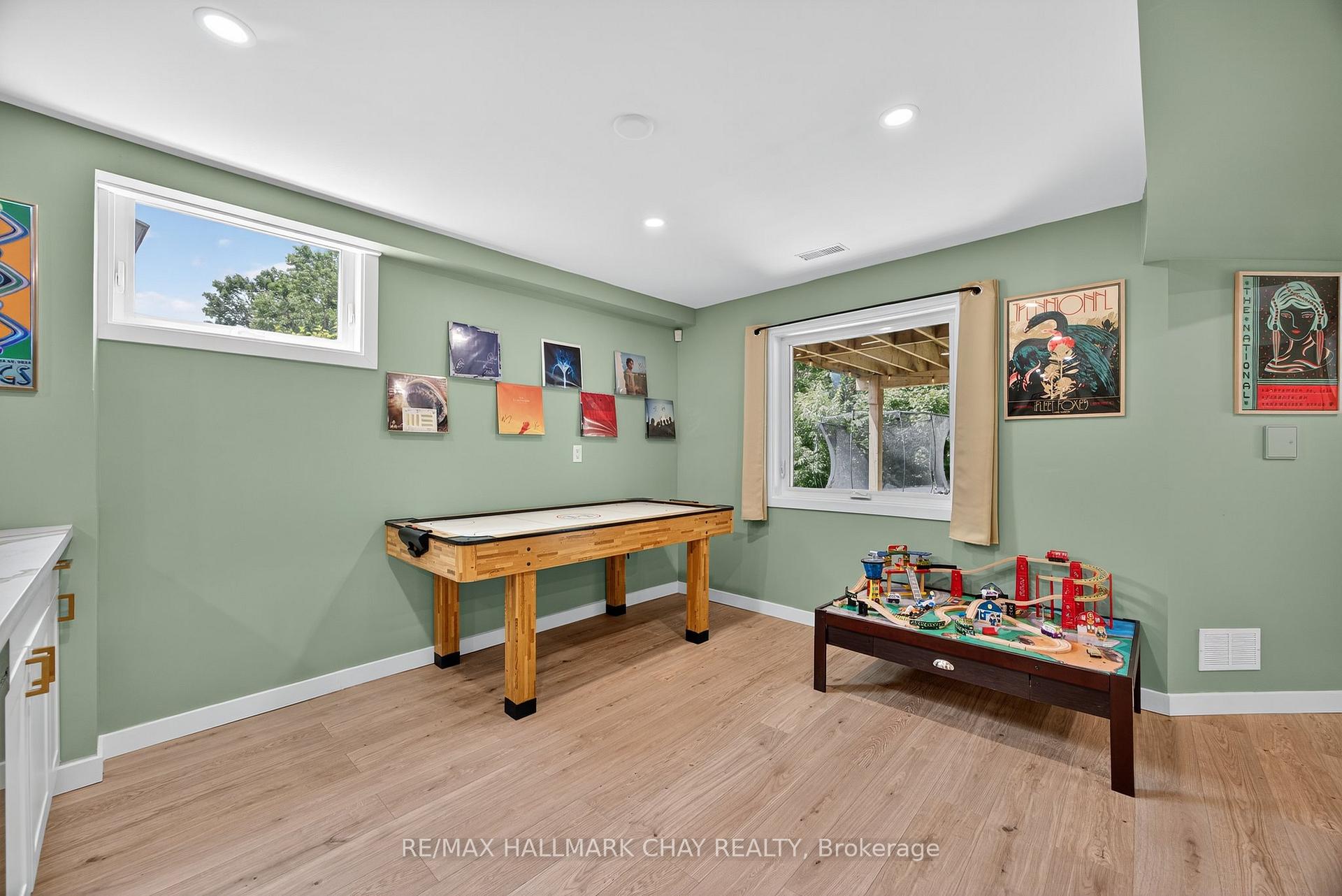 Photo 36 of 32 Holly Meadow Road, Barrie, Holly — HOMEH