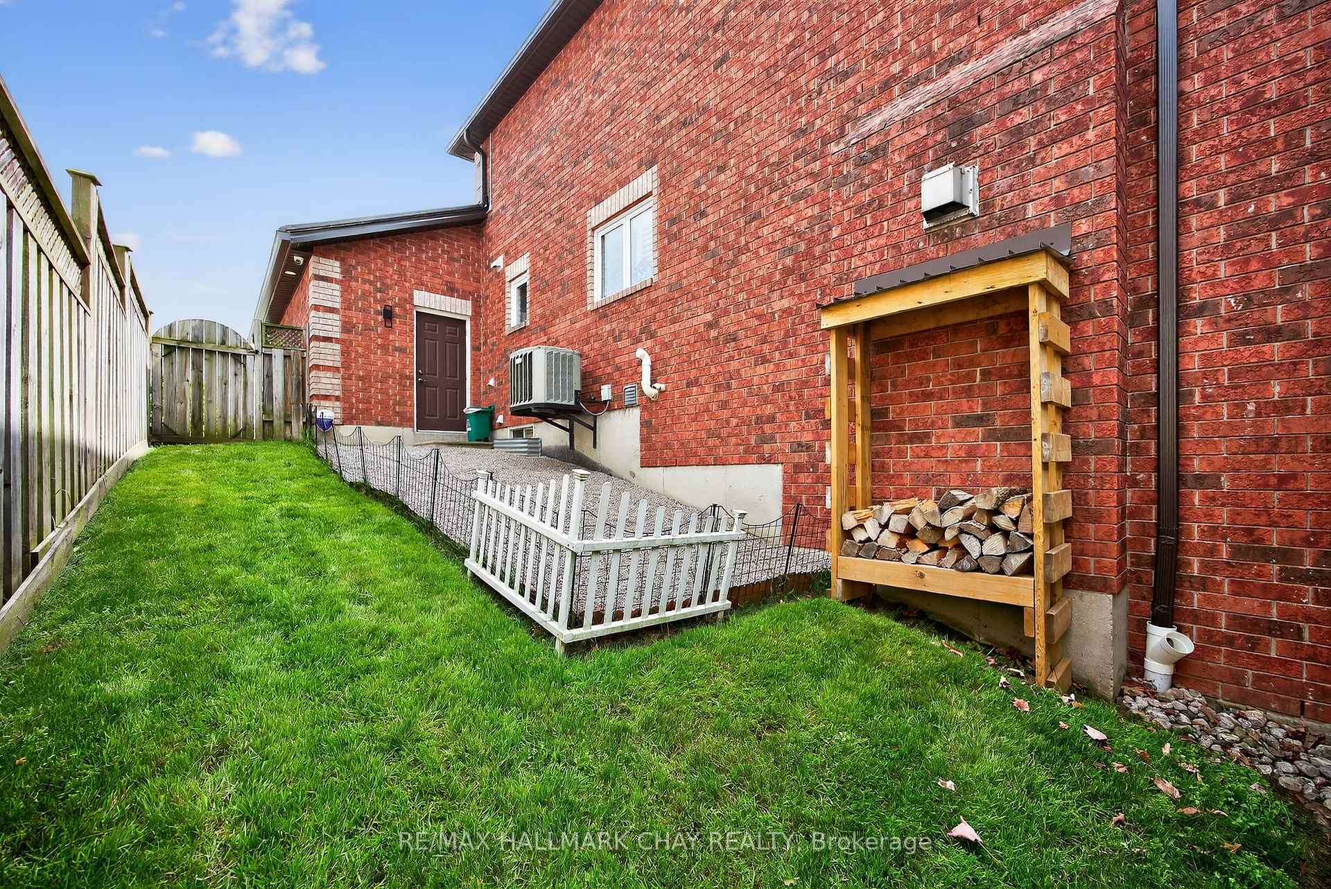 Photo 48 of 32 Holly Meadow Road, Barrie, Holly — HOMEH