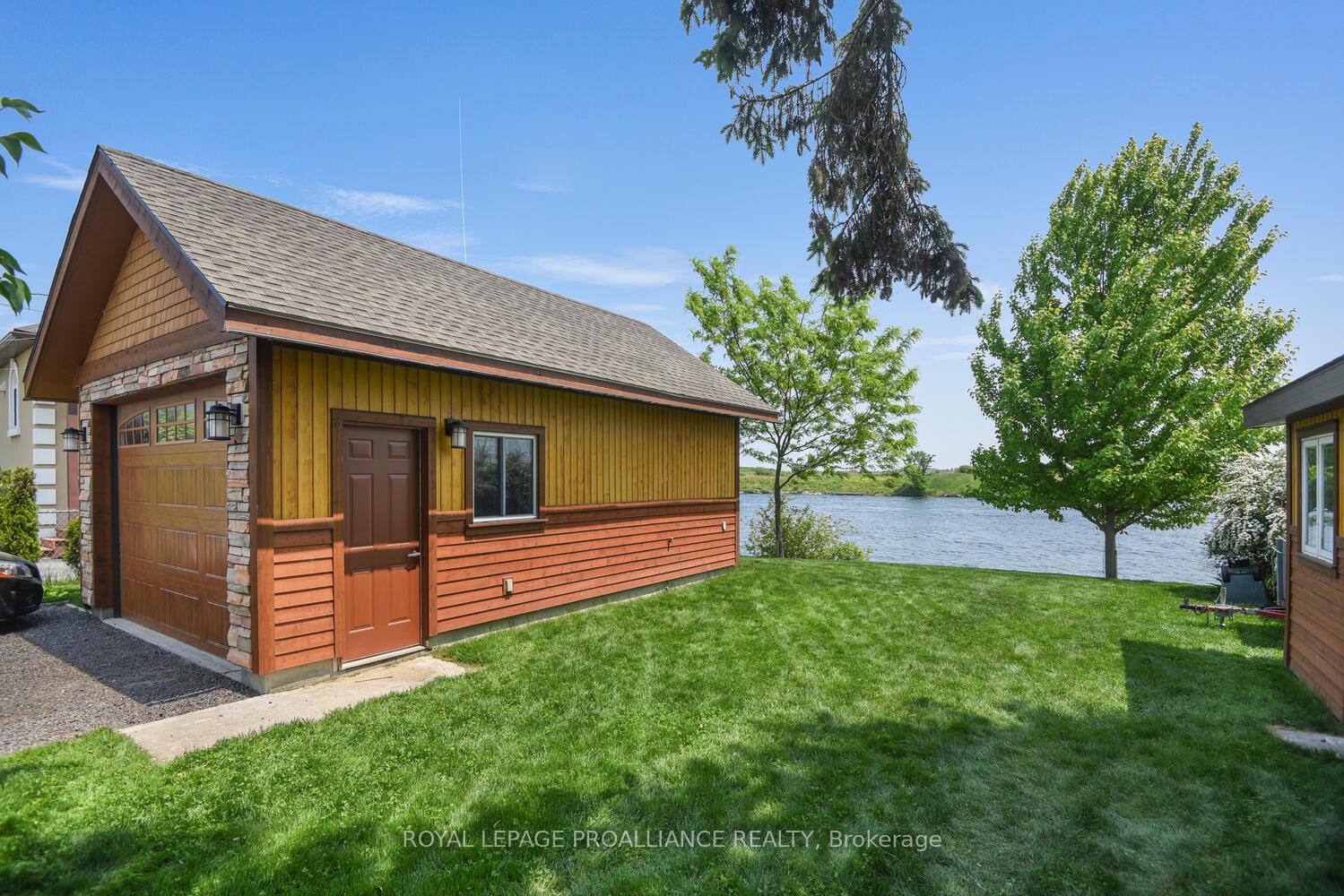 Photo 39 of 34 Tuttle Point Road W, Edwardsburgh/Cardinal, Edwardsburgh/Cardinal Twp — HOMEH