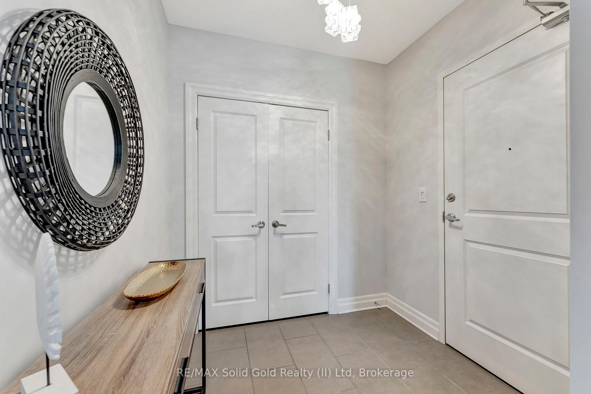 Photo 4 of Unit 1109, 160 Macdonell Street, Guelph, Downtown — HOMEH