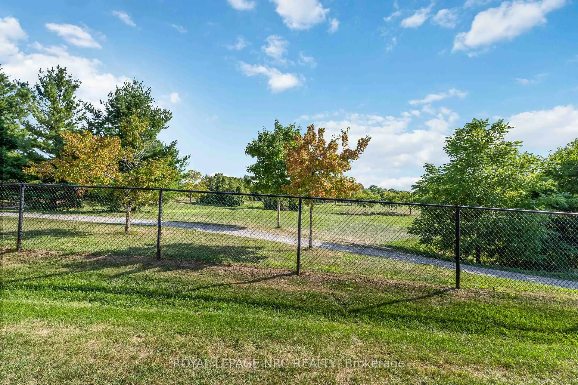 Photo 38 of Unit 10, 77 Avery Crescent, St. Catharines, Oakdale — HOMEH