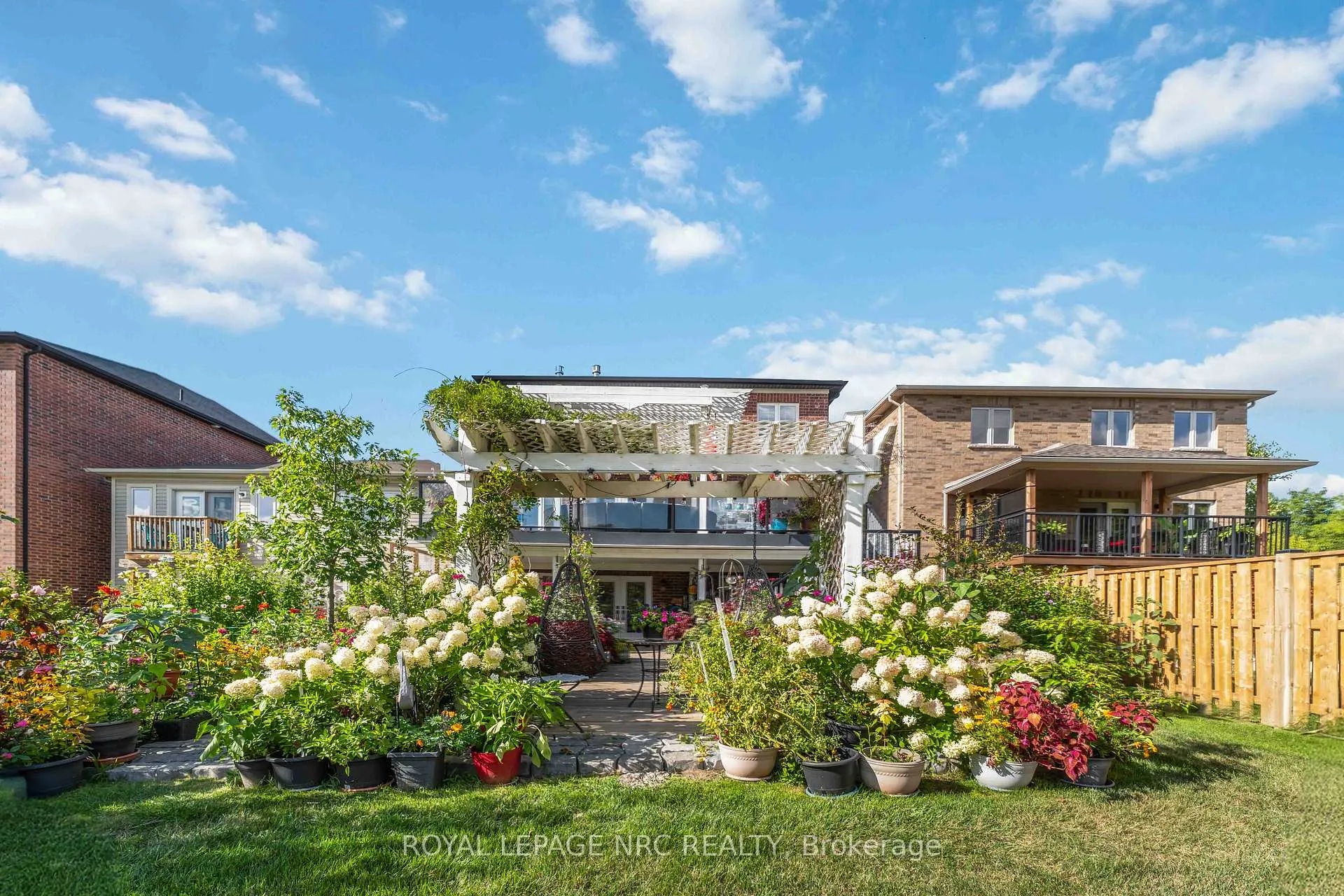 Photo 40 of Unit 10, 77 Avery Crescent, St. Catharines, Oakdale — HOMEH