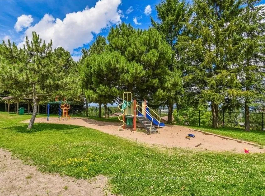 Photo 12 of Unit 302, 25 Meadow Lane, Barrie, Ardagh — HOMEH