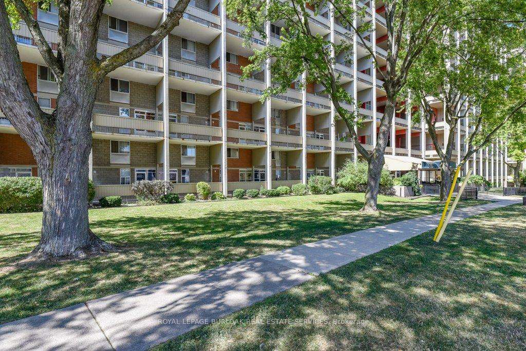 Photo 3 of Unit 522, 350 Quigley Road, Hamilton, Vincent — HOMEH