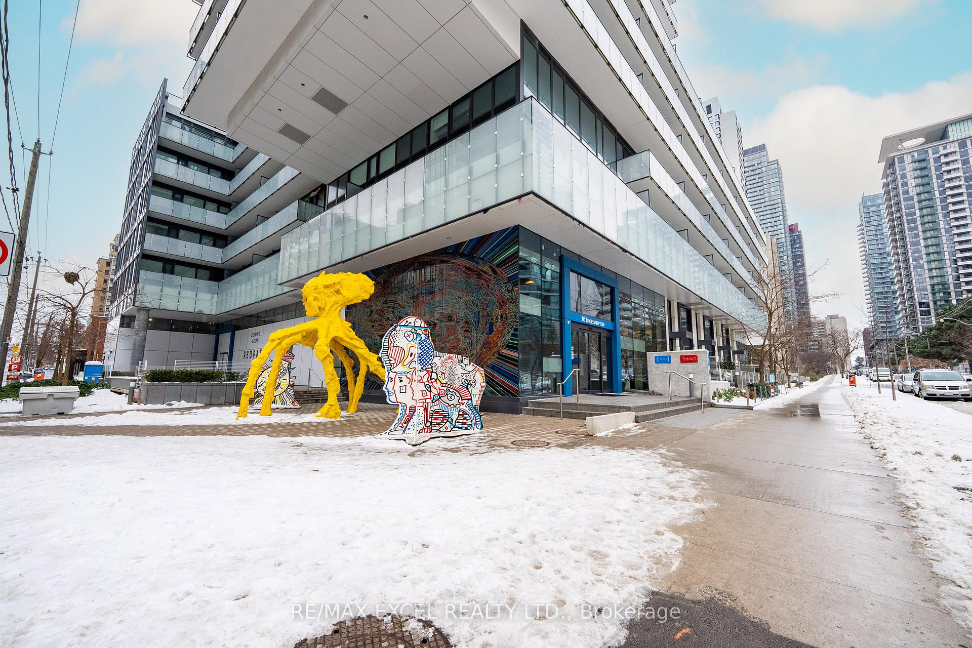 Photo 2 of Unit 1913, 161 Roehampton Avenue, Toronto, Mount Pleasant West — HOMEH