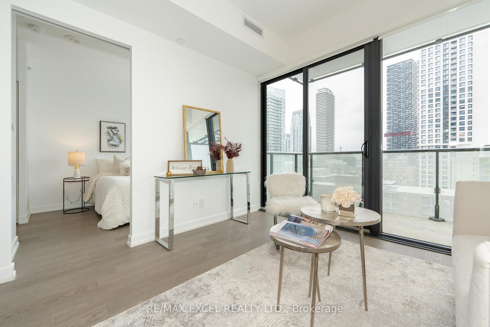Photo 15 of Unit 1913, 161 Roehampton Avenue, Toronto, Mount Pleasant West — HOMEH