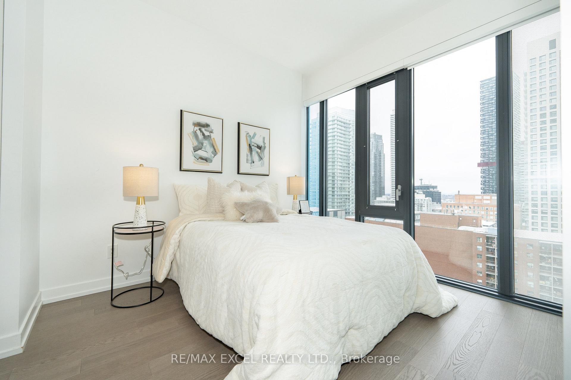 Photo 18 of Unit 1913, 161 Roehampton Avenue, Toronto, Mount Pleasant West — HOMEH