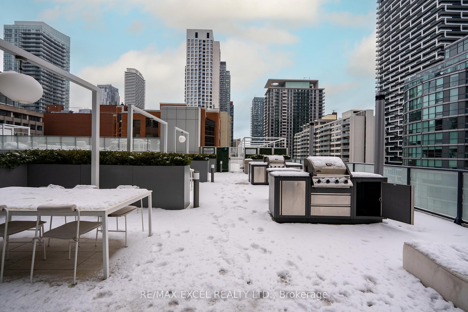 Photo 36 of Unit 1913, 161 Roehampton Avenue, Toronto, Mount Pleasant West — HOMEH
