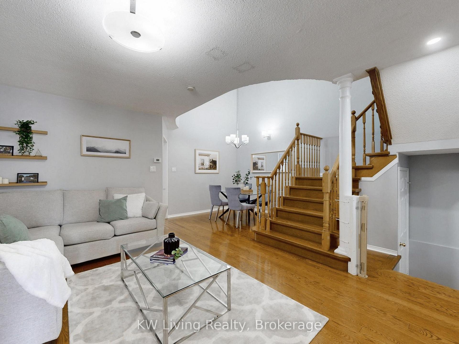 Photo 6 of 8 Gill Crescent, Ajax, Central West — HOMEH