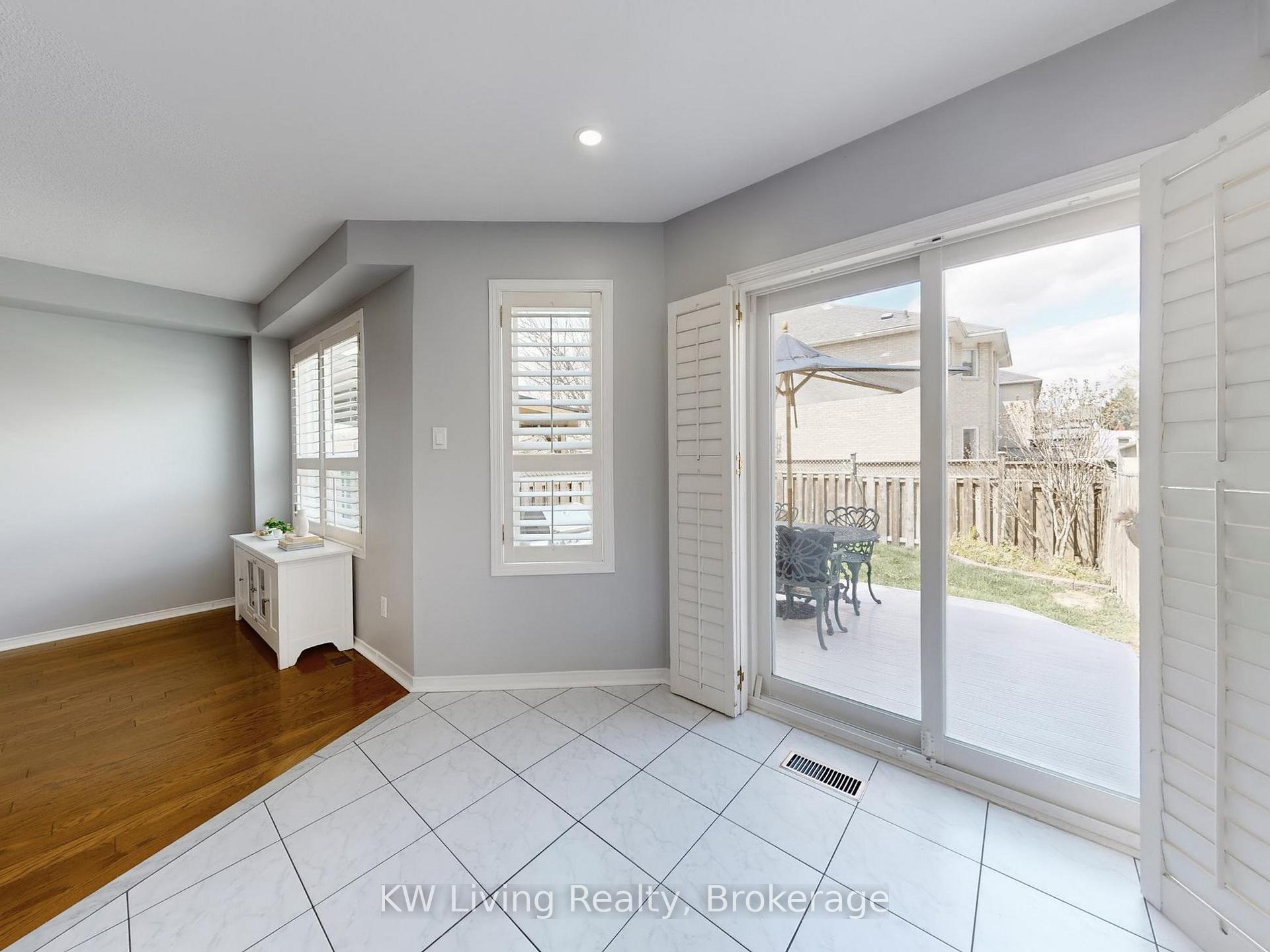Photo 16 of 8 Gill Crescent, Ajax, Central West — HOMEH