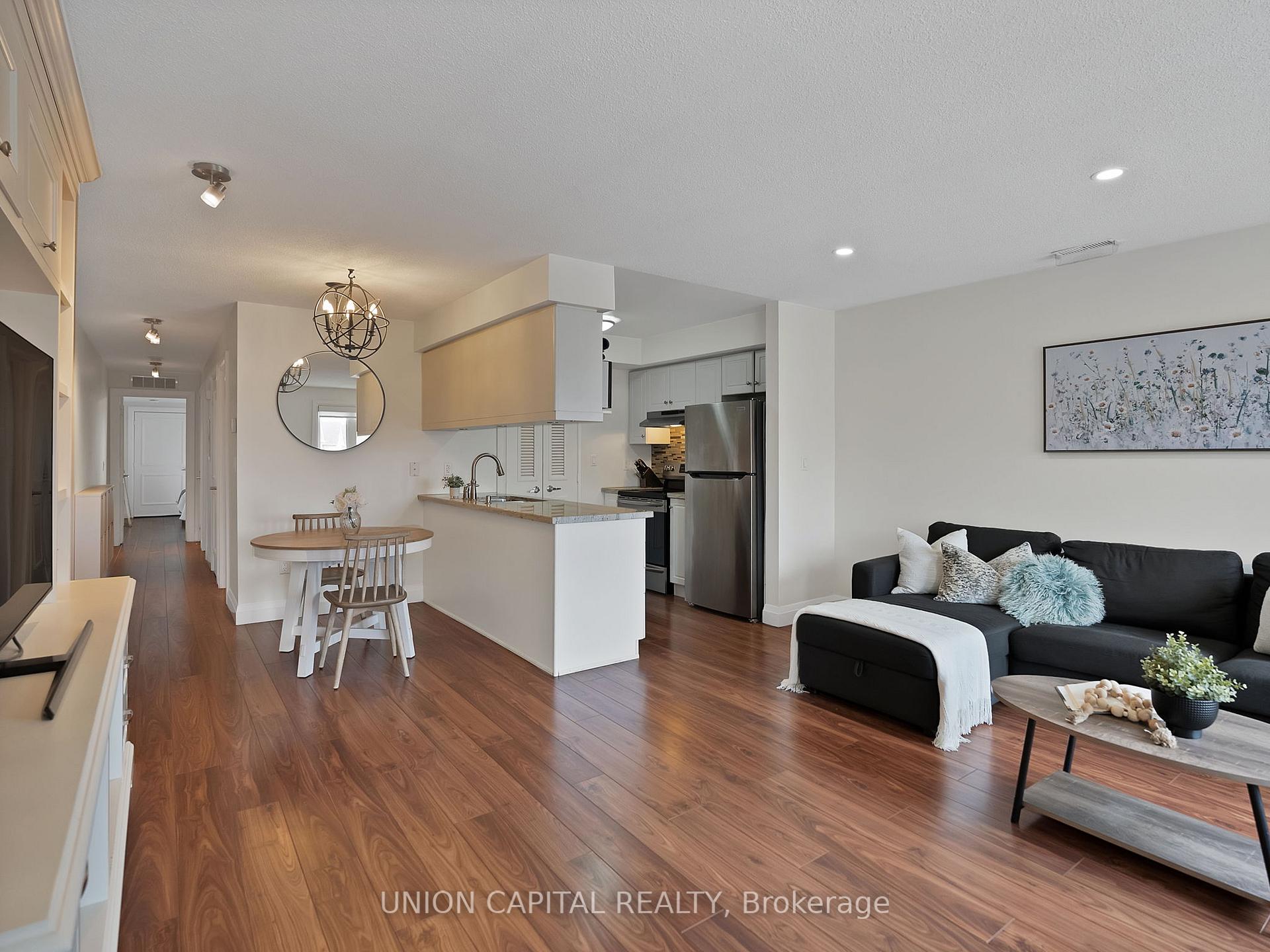 Photo 7 of Unit 302, 72 Aerodrome Crescent, Toronto, Leaside — HOMEH