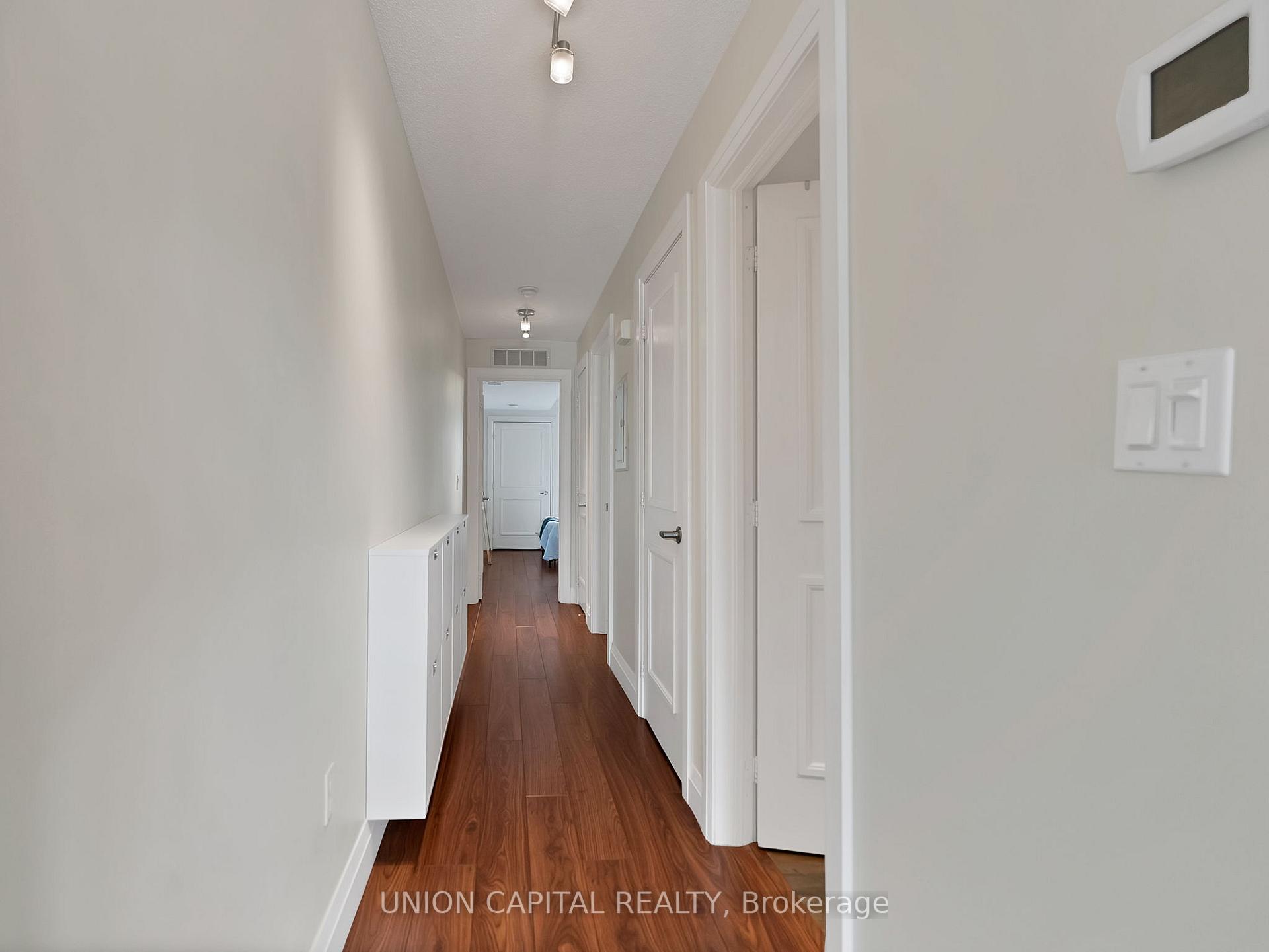 Photo 15 of Unit 302, 72 Aerodrome Crescent, Toronto, Leaside — HOMEH