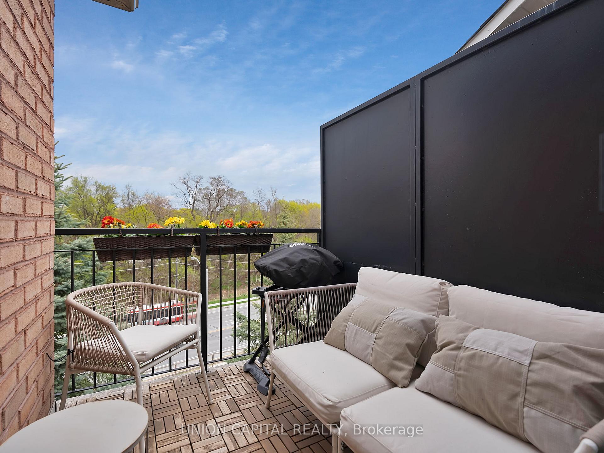 Photo 24 of Unit 302, 72 Aerodrome Crescent, Toronto, Leaside — HOMEH