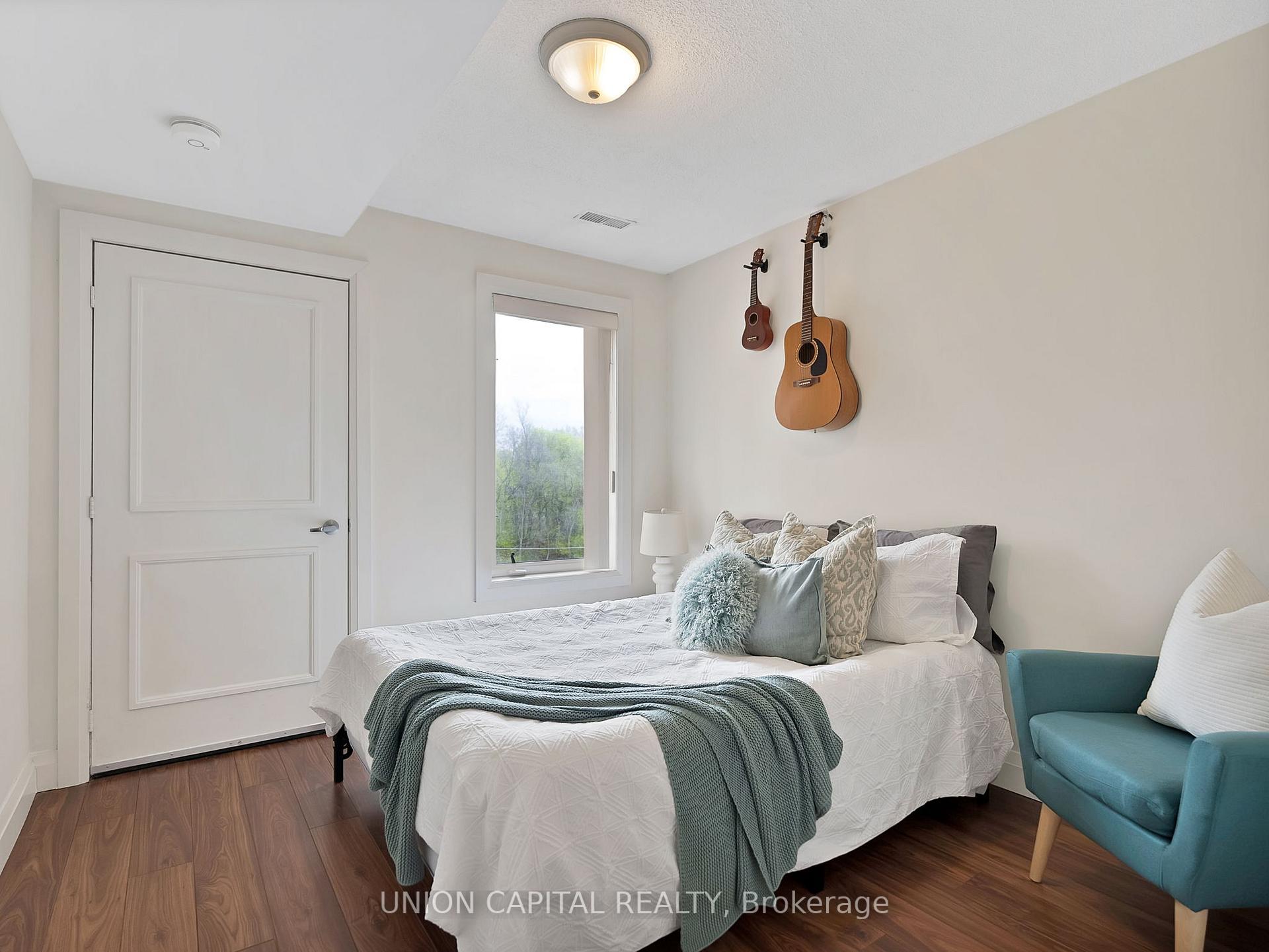 Photo 27 of Unit 302, 72 Aerodrome Crescent, Toronto, Leaside — HOMEH