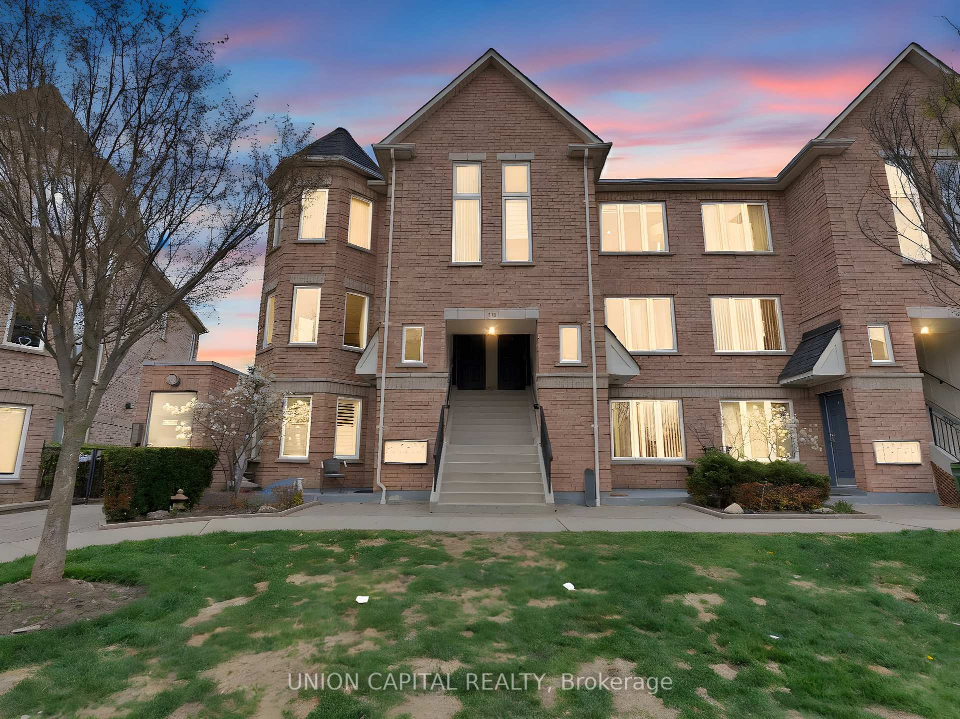 Photo 41 of Unit 302, 72 Aerodrome Crescent, Toronto, Leaside — HOMEH