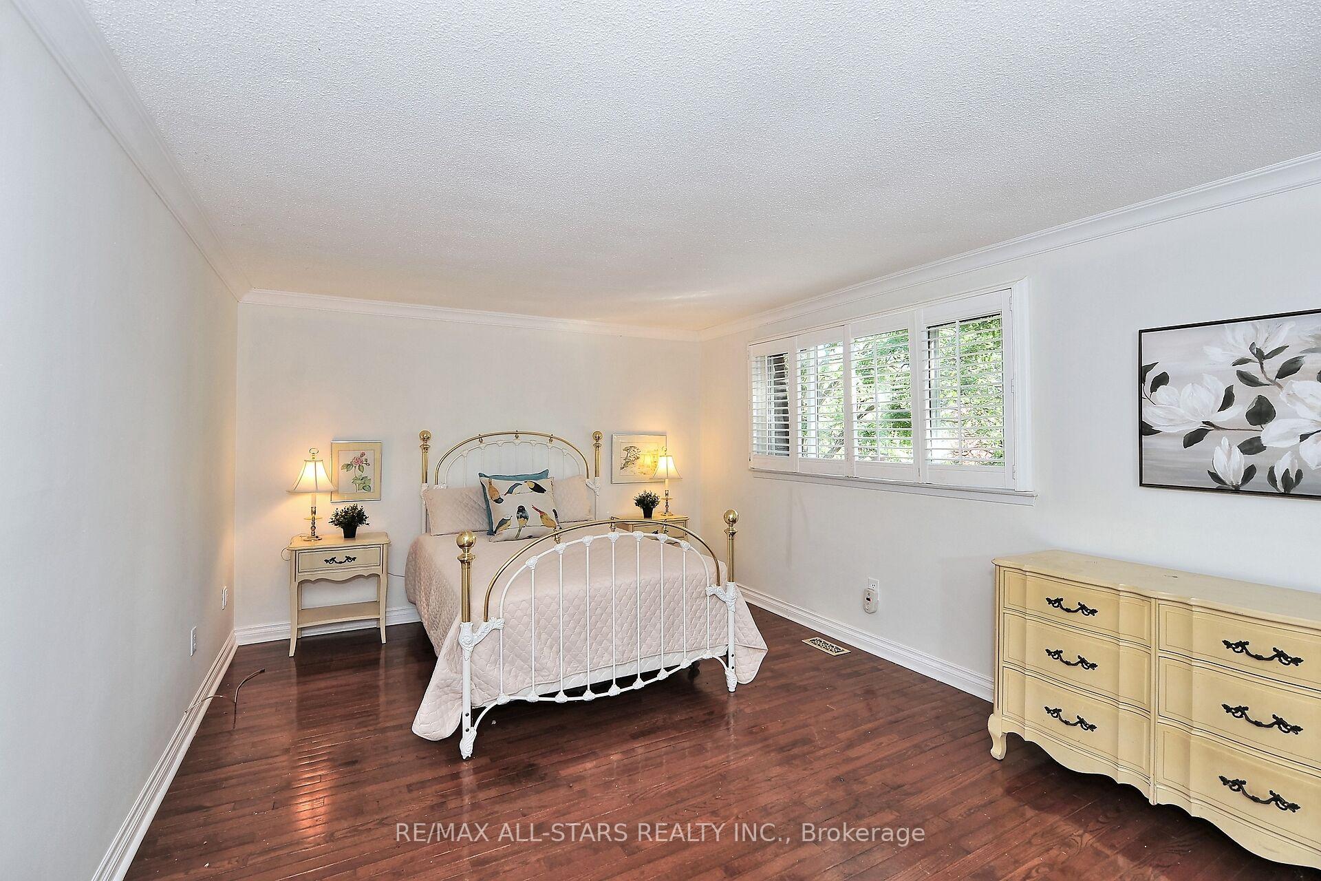 Photo 33 of Unit 30, 30 Ashglen Way, Markham, Unionville — HOMEH