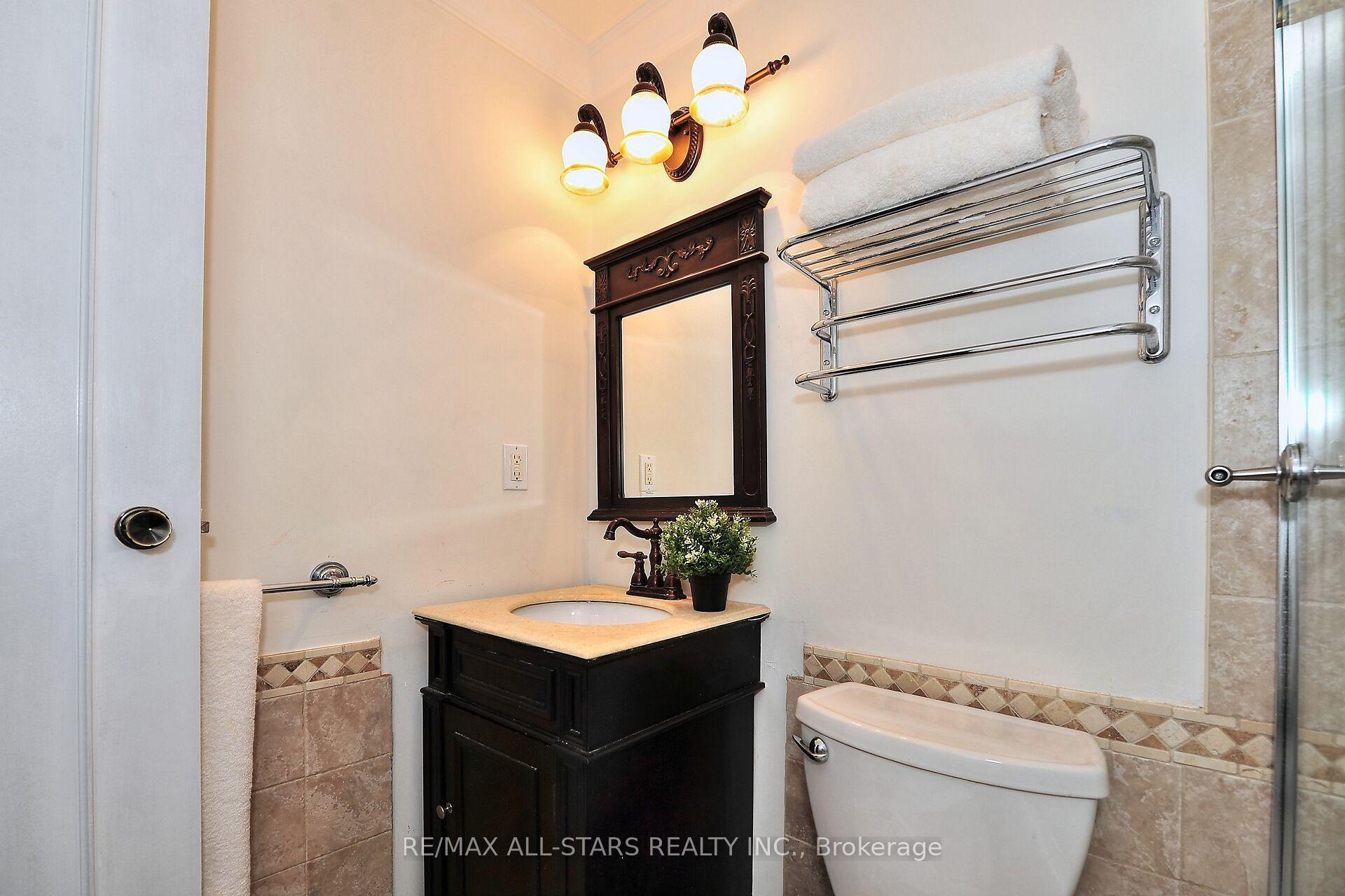 Photo 34 of Unit 30, 30 Ashglen Way, Markham, Unionville — HOMEH
