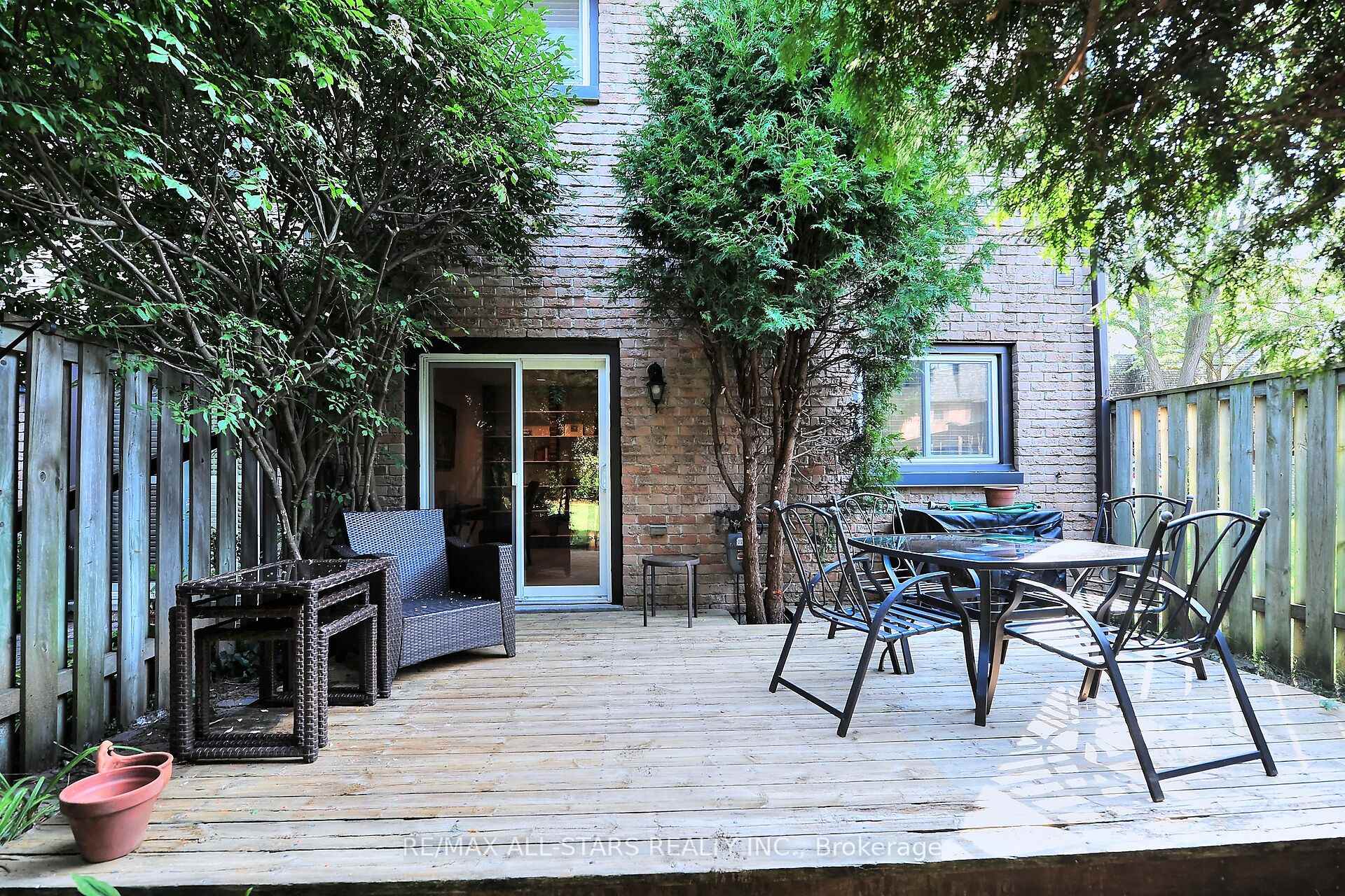 Photo 44 of Unit 30, 30 Ashglen Way, Markham, Unionville — HOMEH