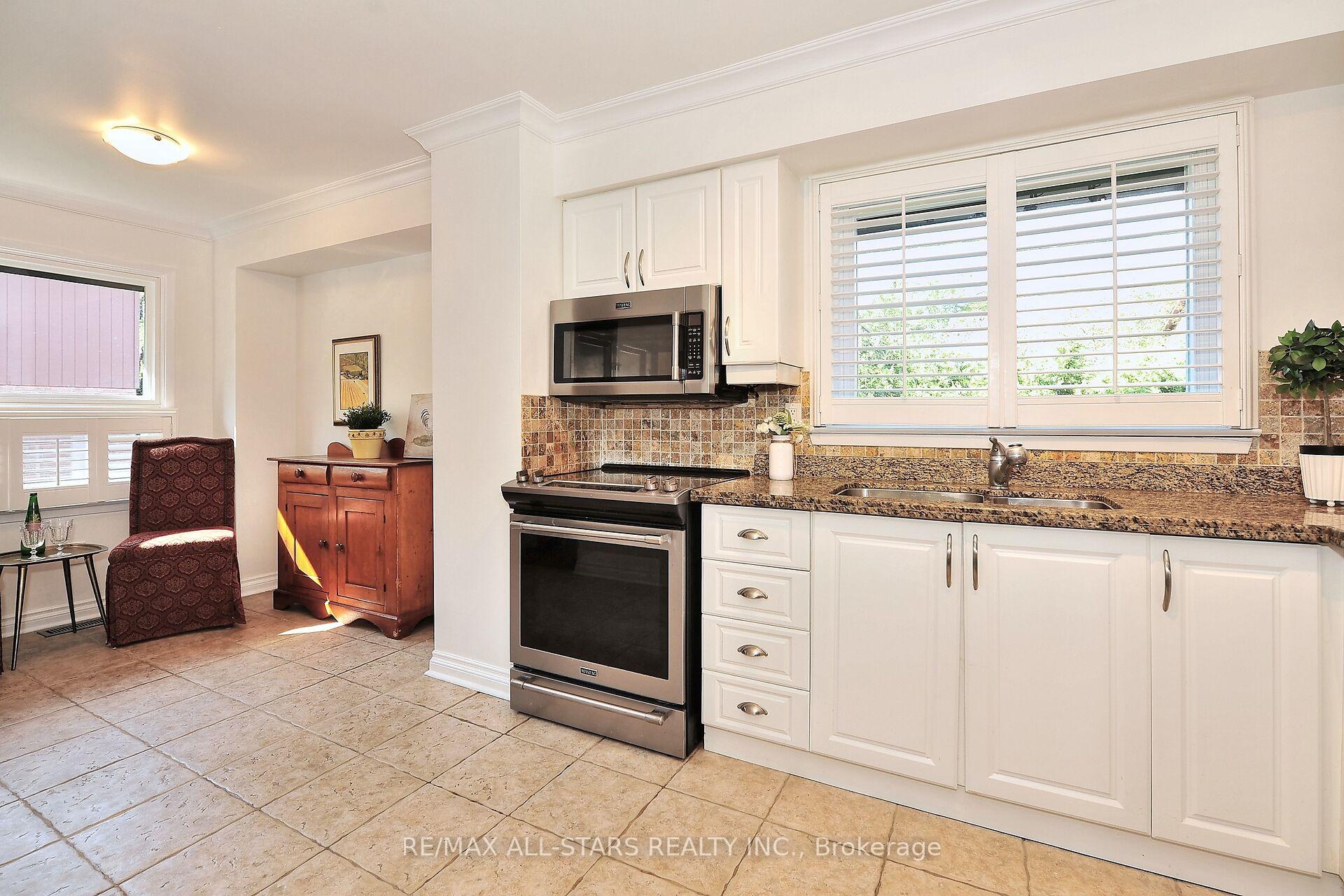 Photo 11 of Unit 30, 30 Ashglen Way, Markham, Unionville — HOMEH