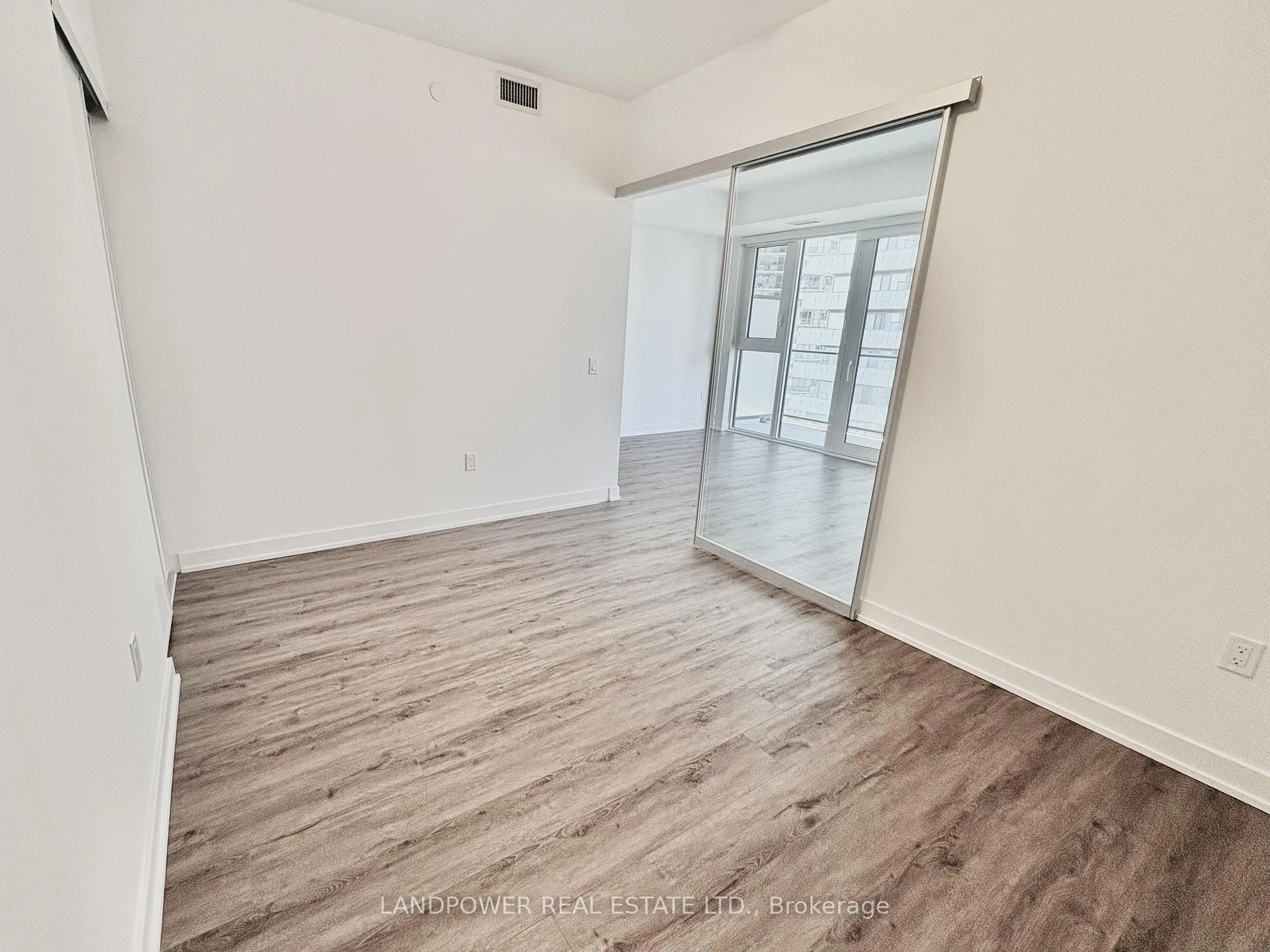 Photo 6 of Unit 2302, 634 Church Street, Toronto, Church-Yonge Corridor — HOMEH