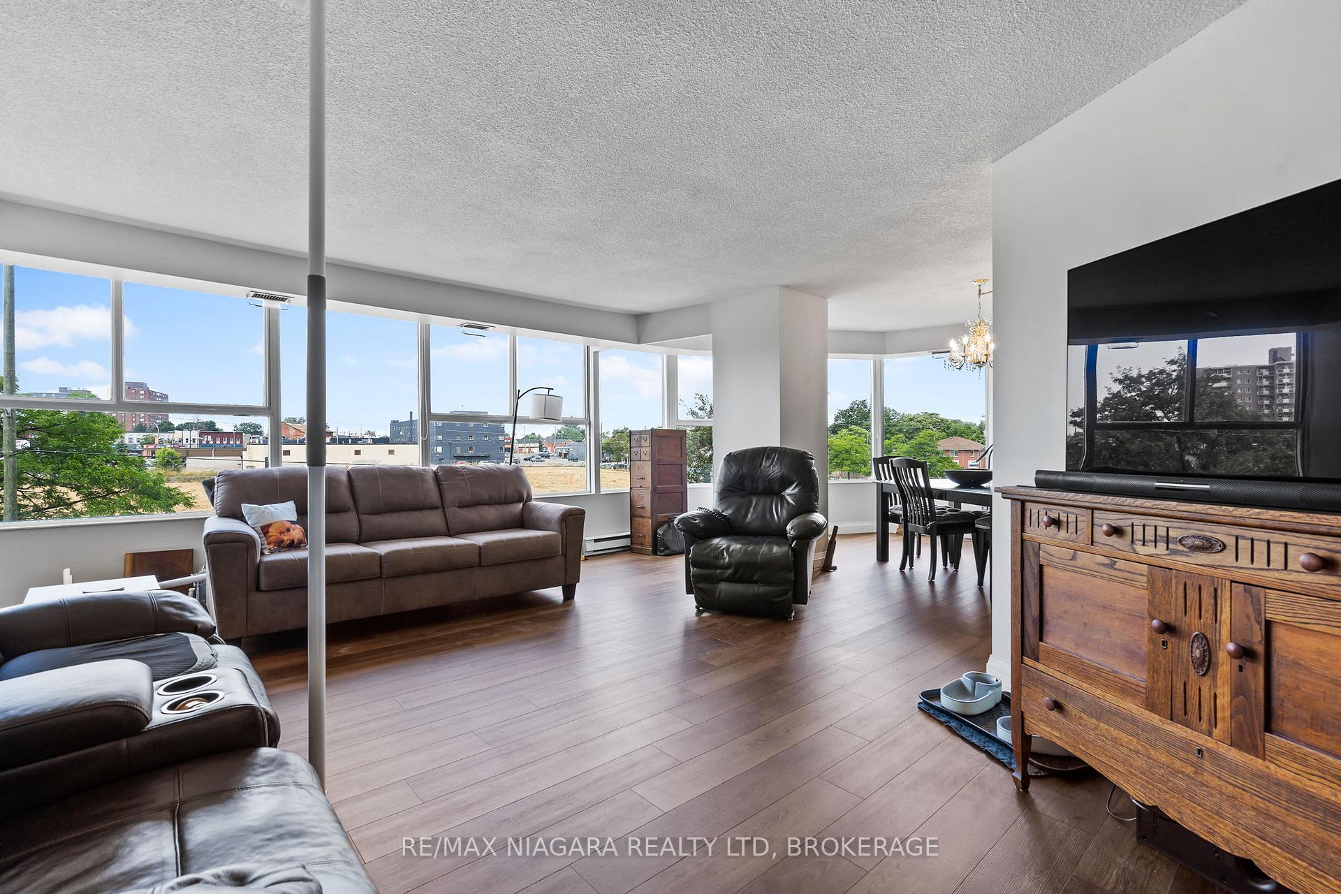 Front of Unit 201, 7 Gale Crescent