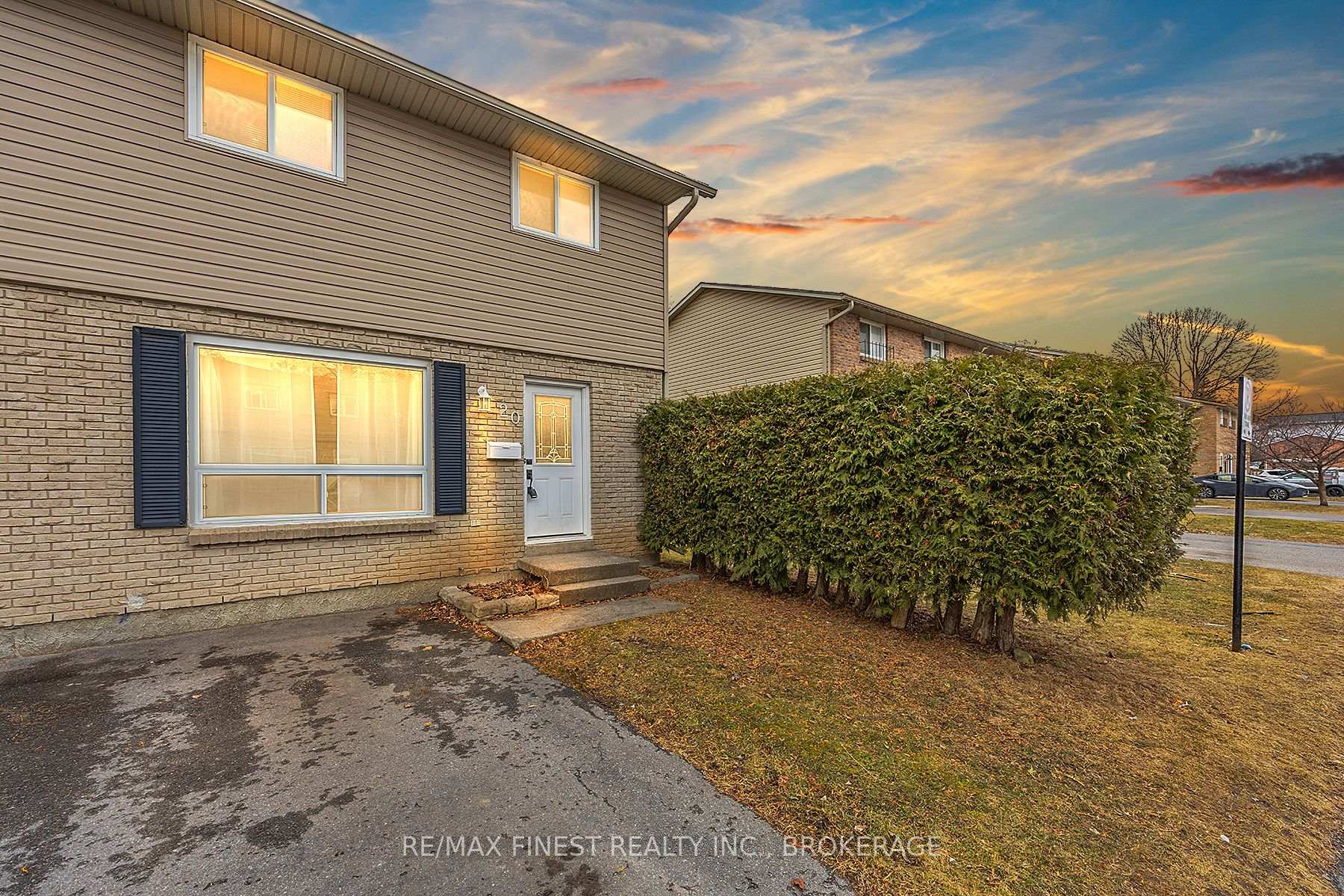 Front of Unit 64, 20 Rosemund Crescent