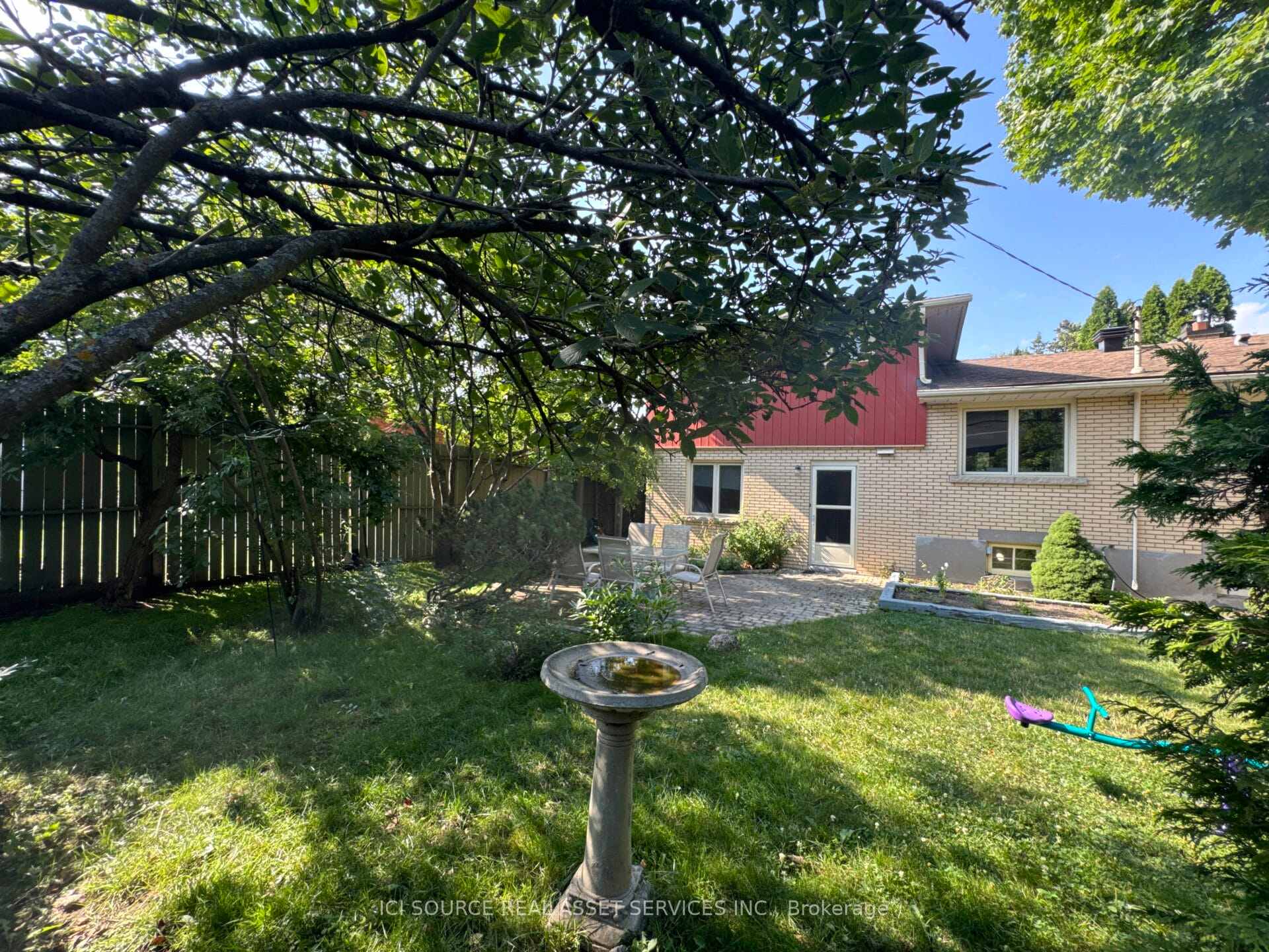 Photo 2 of 710 Sherbourne Road, Ottawa, Carlingwood — HOMEH