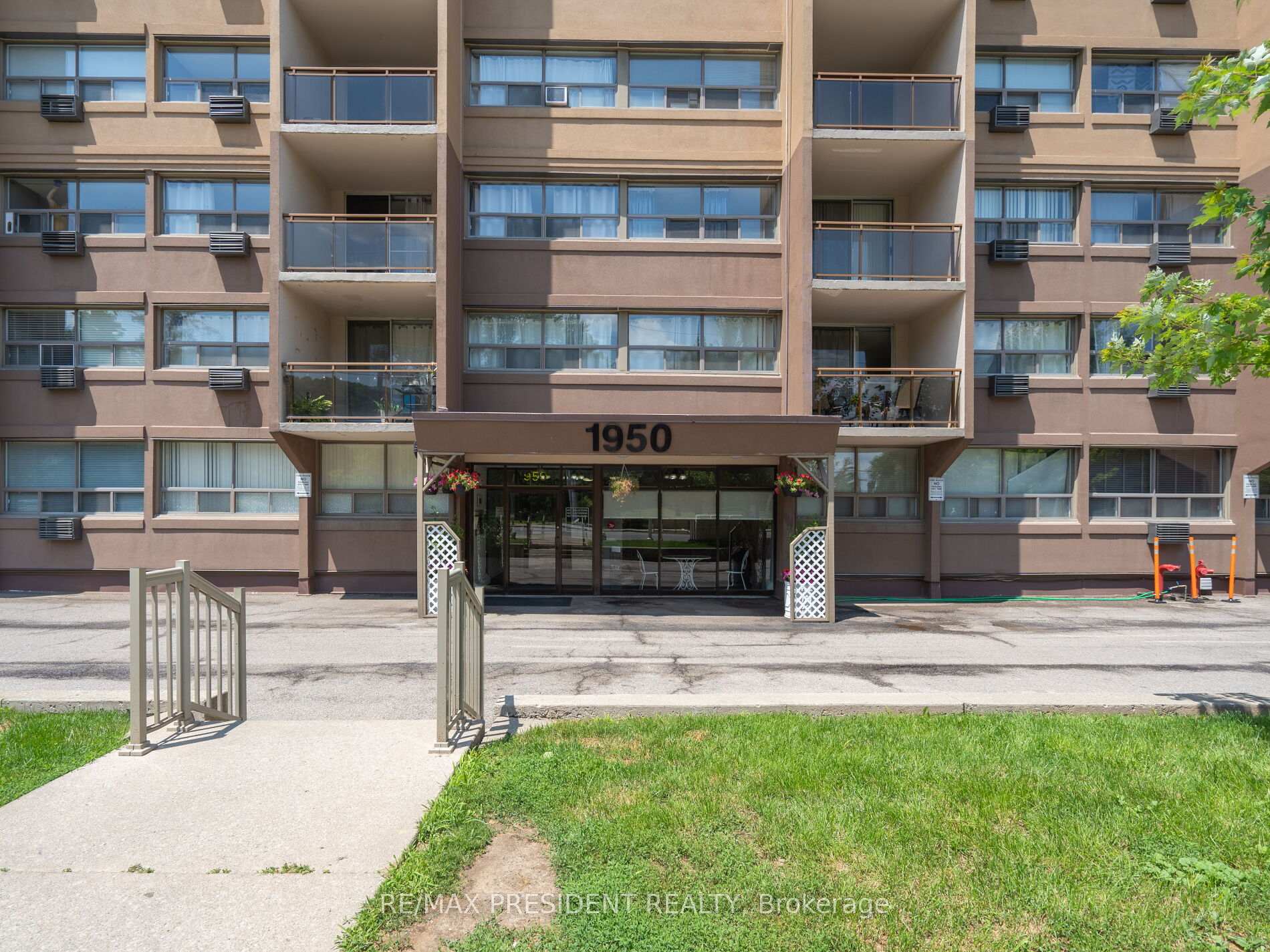 Photo 1 of Unit 701, 1950 Main Street W, Hamilton, Ainslie Wood — HOMEH